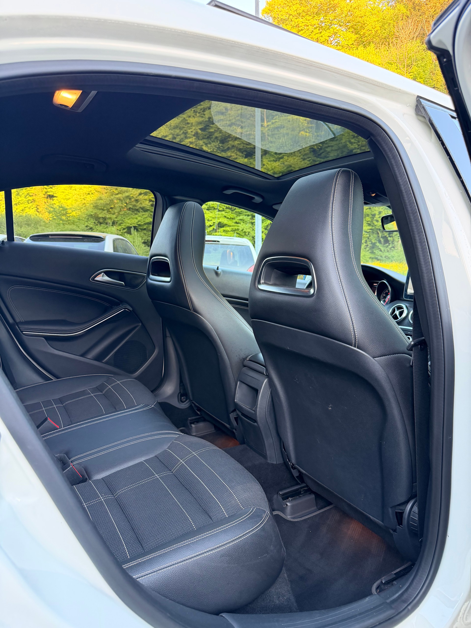 MERCEDES-BENZ A 180 Urban-image-11