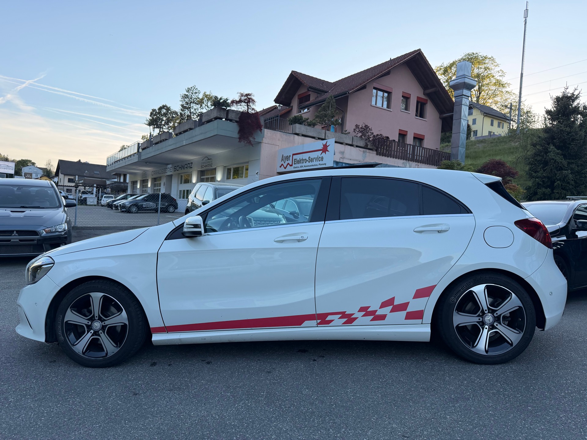 MERCEDES-BENZ A 180 Urban-image-5