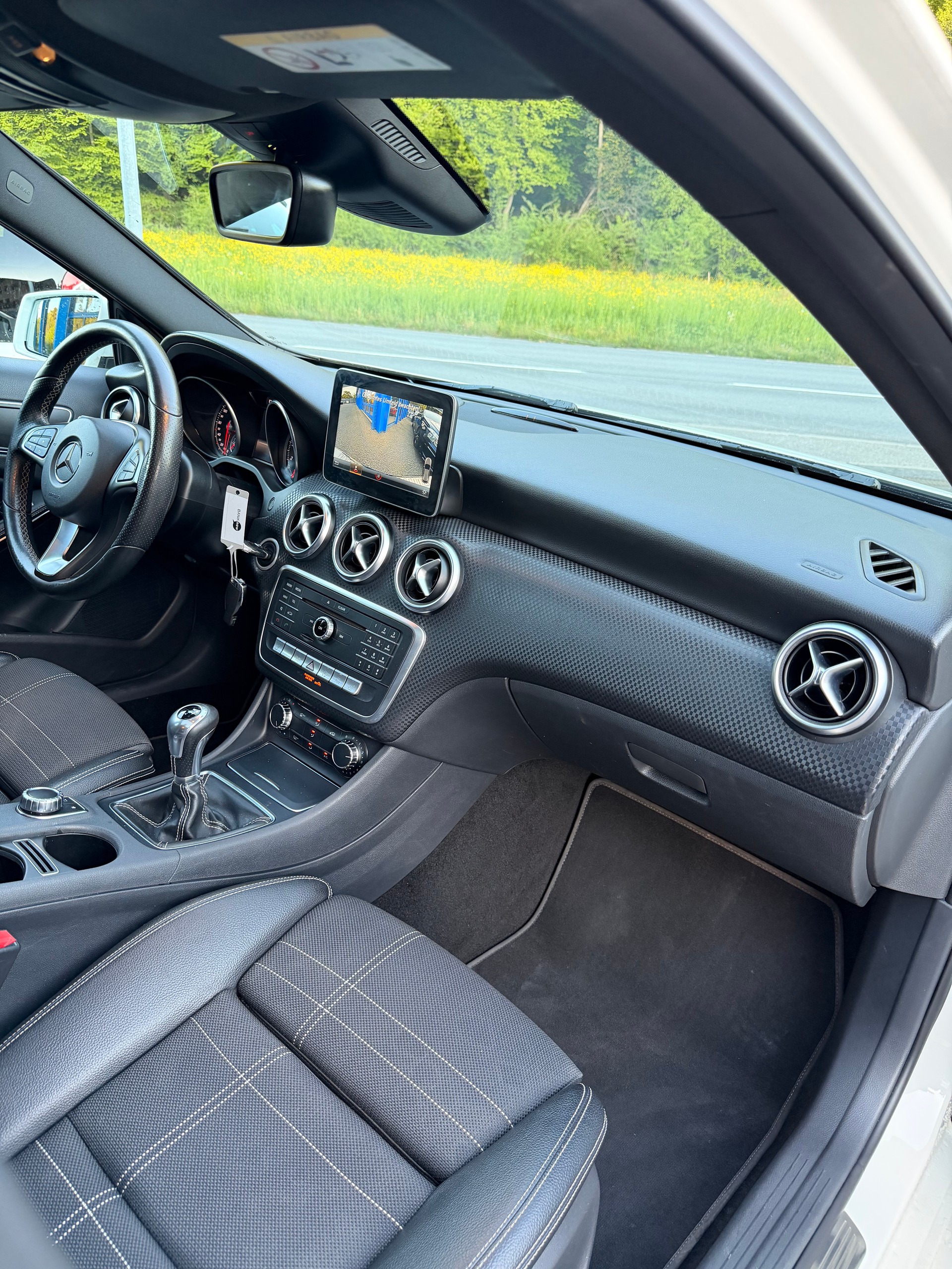 MERCEDES-BENZ A 180 Urban-image-9