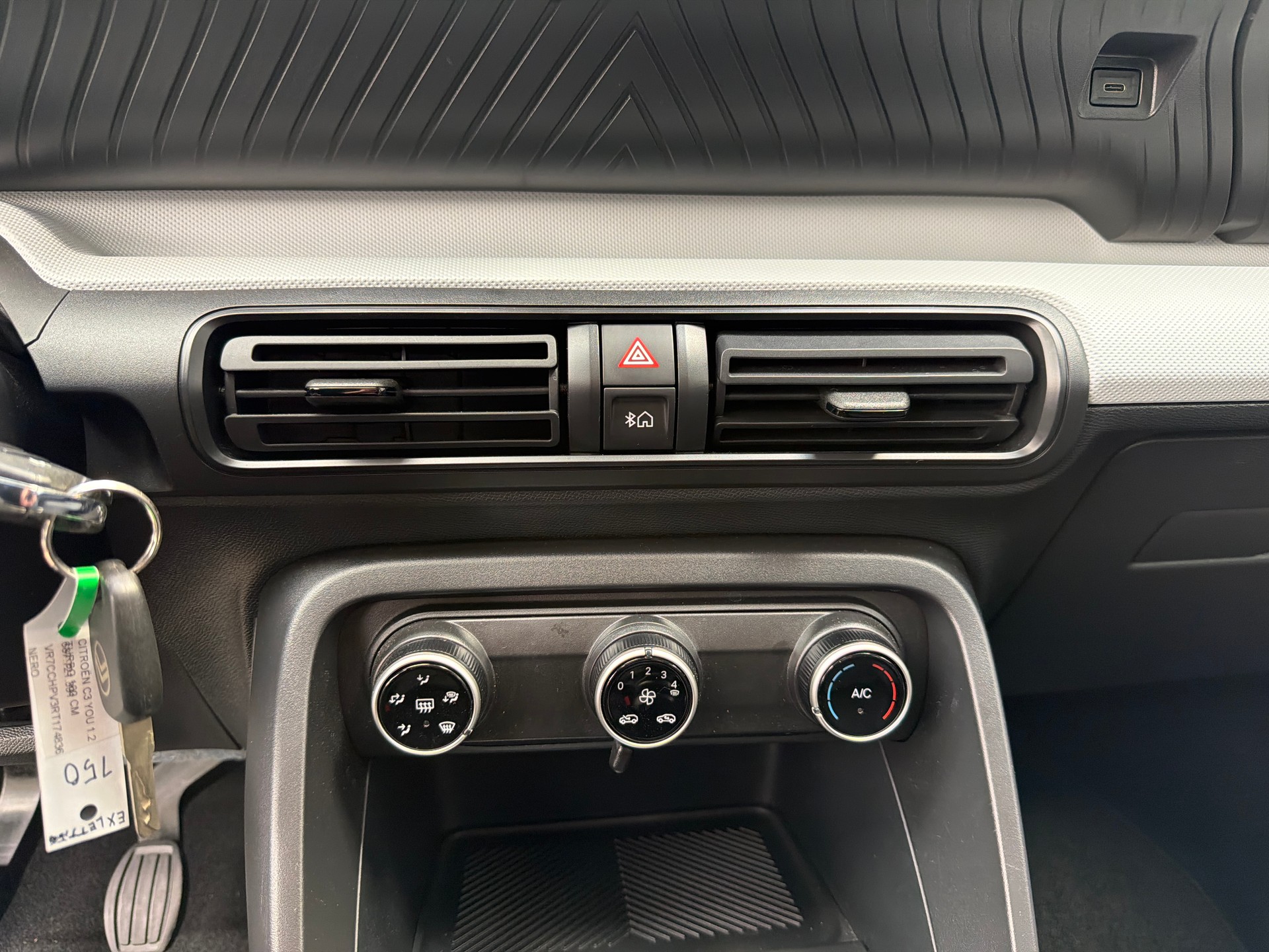 CITROEN C3 1.2i Turbo You-image-10