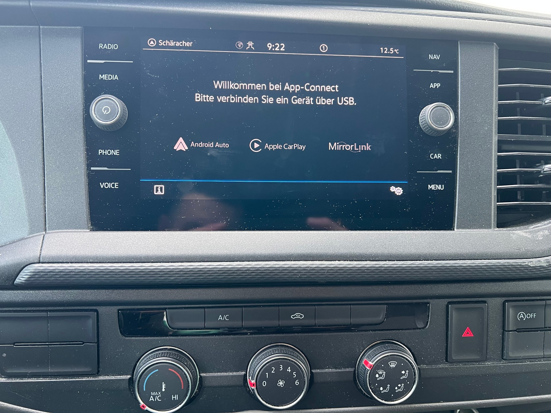 VW T6 Transporter 2.0 TDI *Apple Carplay*Rückfahrkamera*-image-12