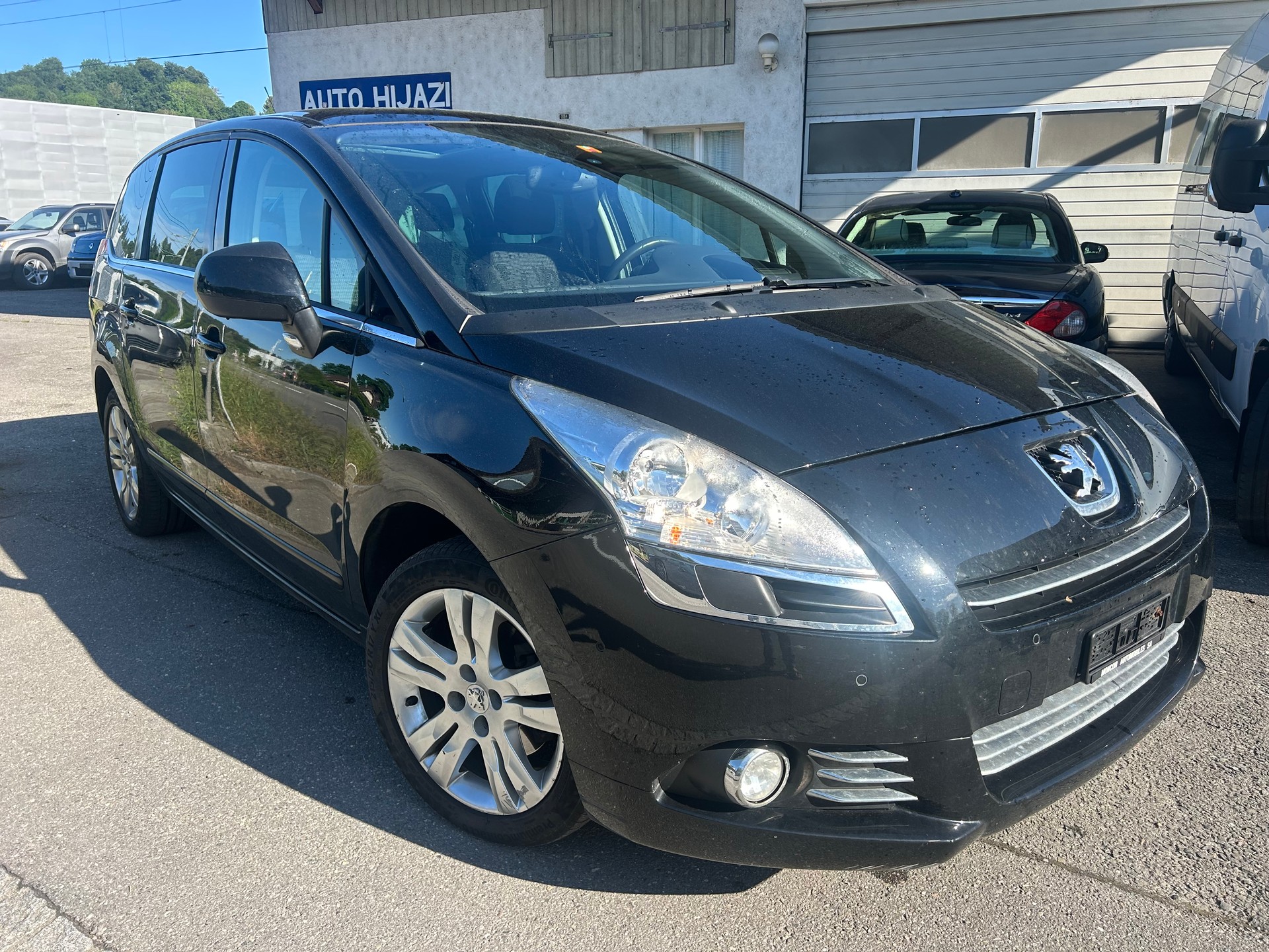 PEUGEOT 5008 1.6 16V T Sport Pack-image-1