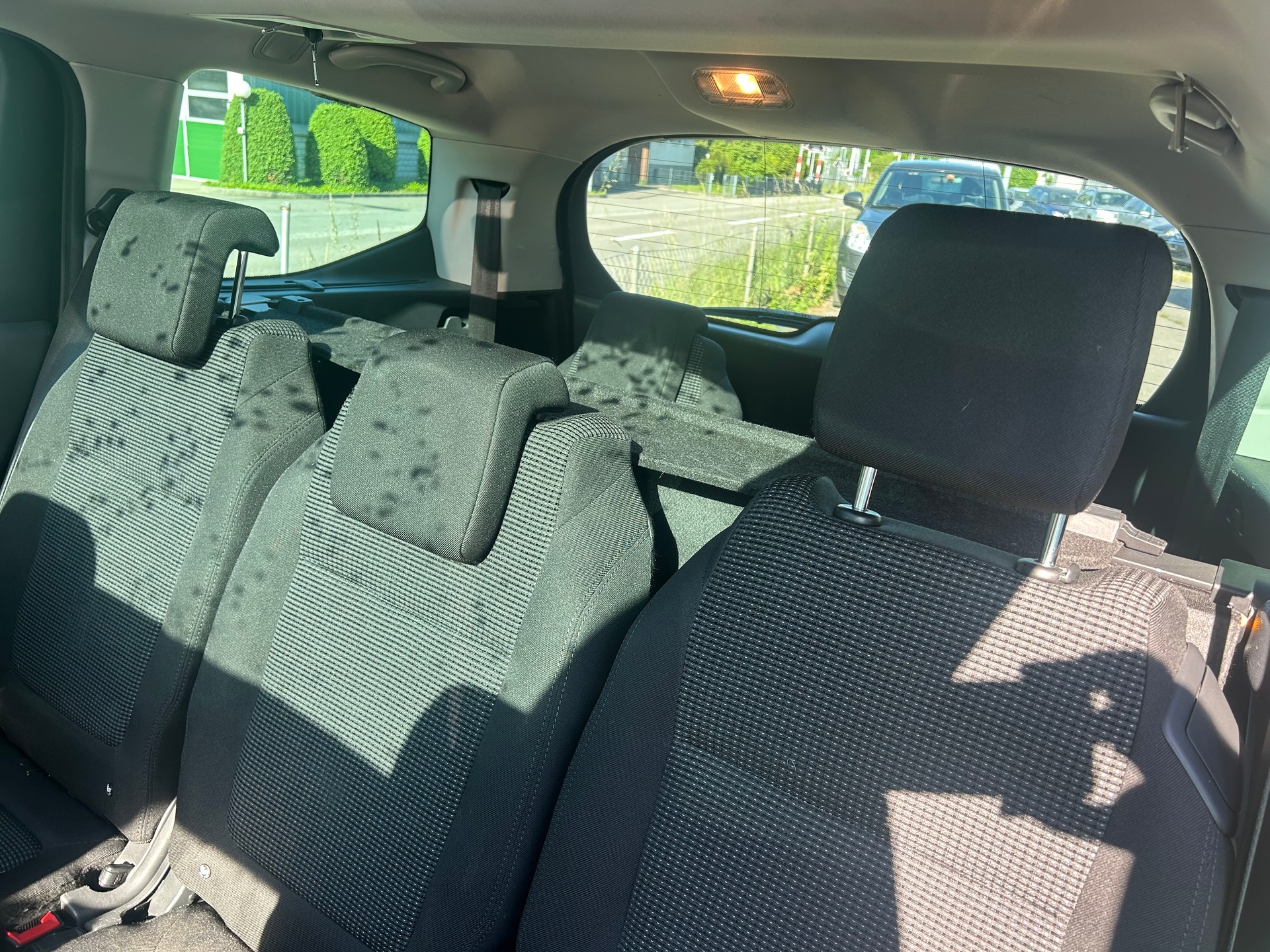 PEUGEOT 5008 1.6 16V T Sport Pack-image-6
