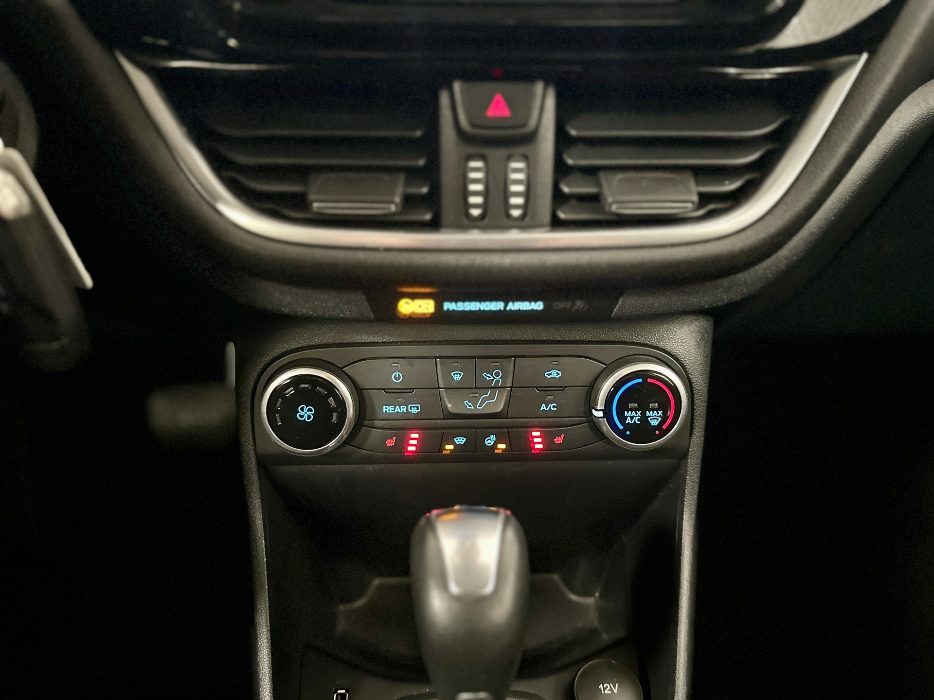 FORD Fiesta 1.0 SCTi Cool & Connect Automat-image-17