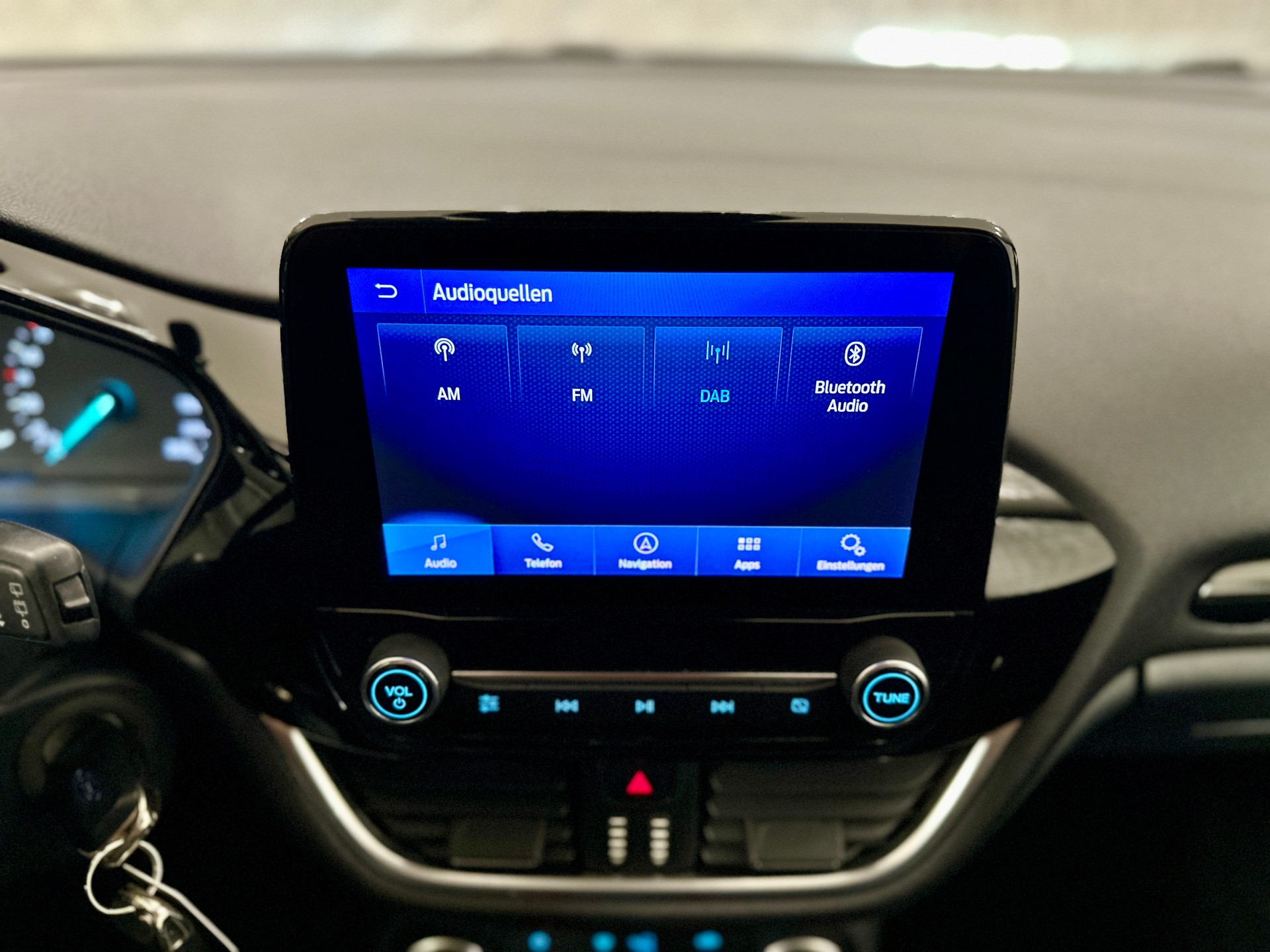 FORD Fiesta 1.0 SCTi Cool & Connect Automat-image-16
