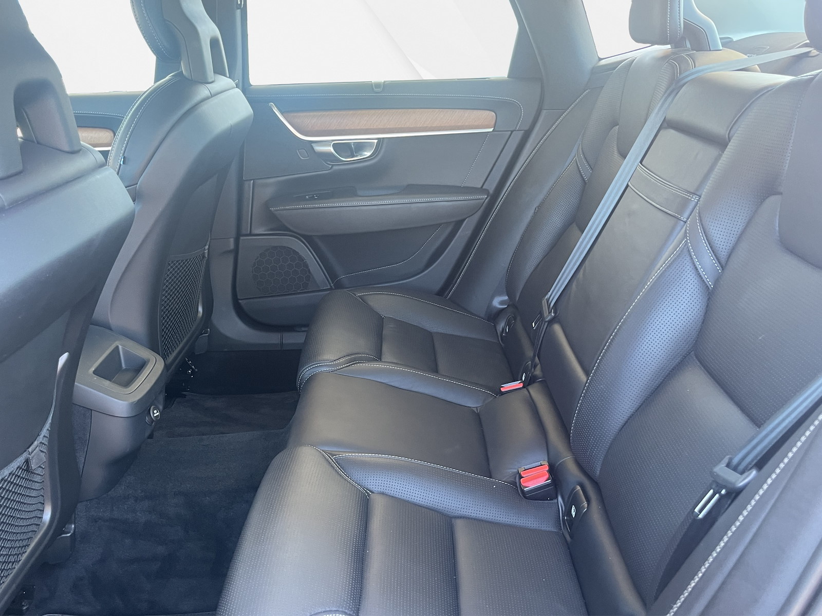 VOLVO S90 2.0 T6 Inscription AWD-image-9