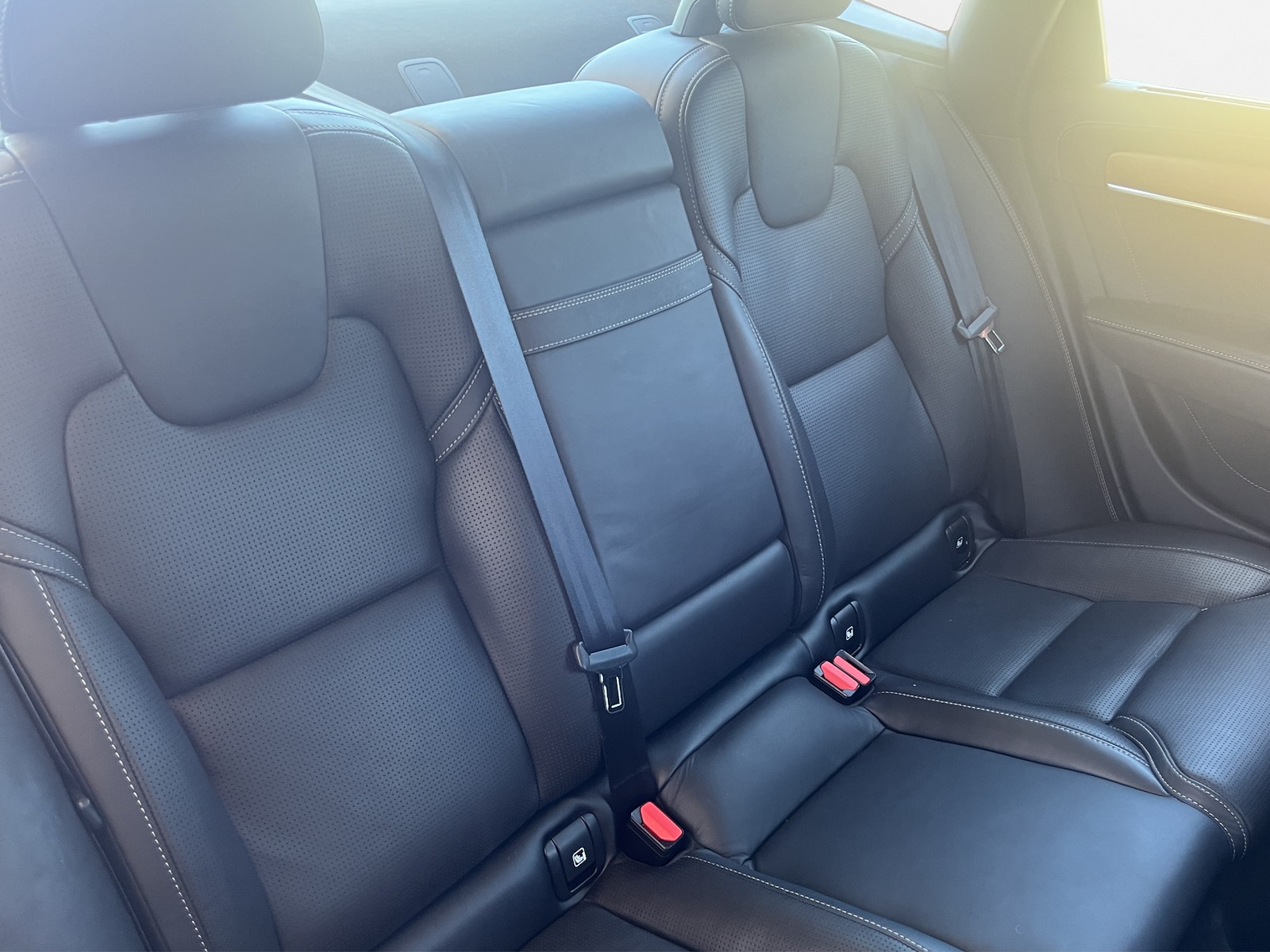 VOLVO S90 2.0 T6 Inscription AWD-image-11