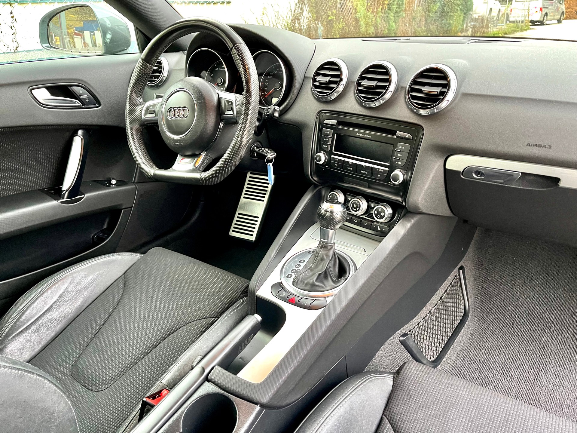 AUDI TT Coupé 2.0 TFSI S-tronic-image-13