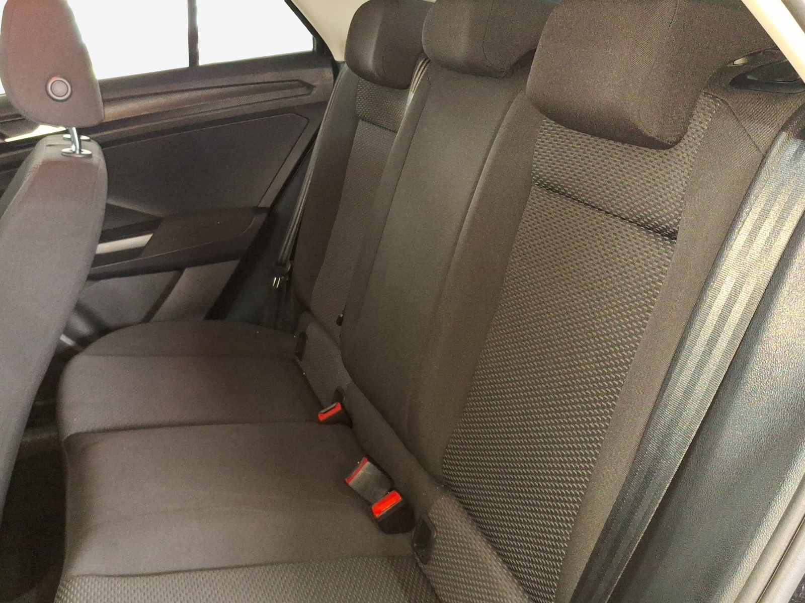 VW T-Roc 1.0 TSI Value-image-11