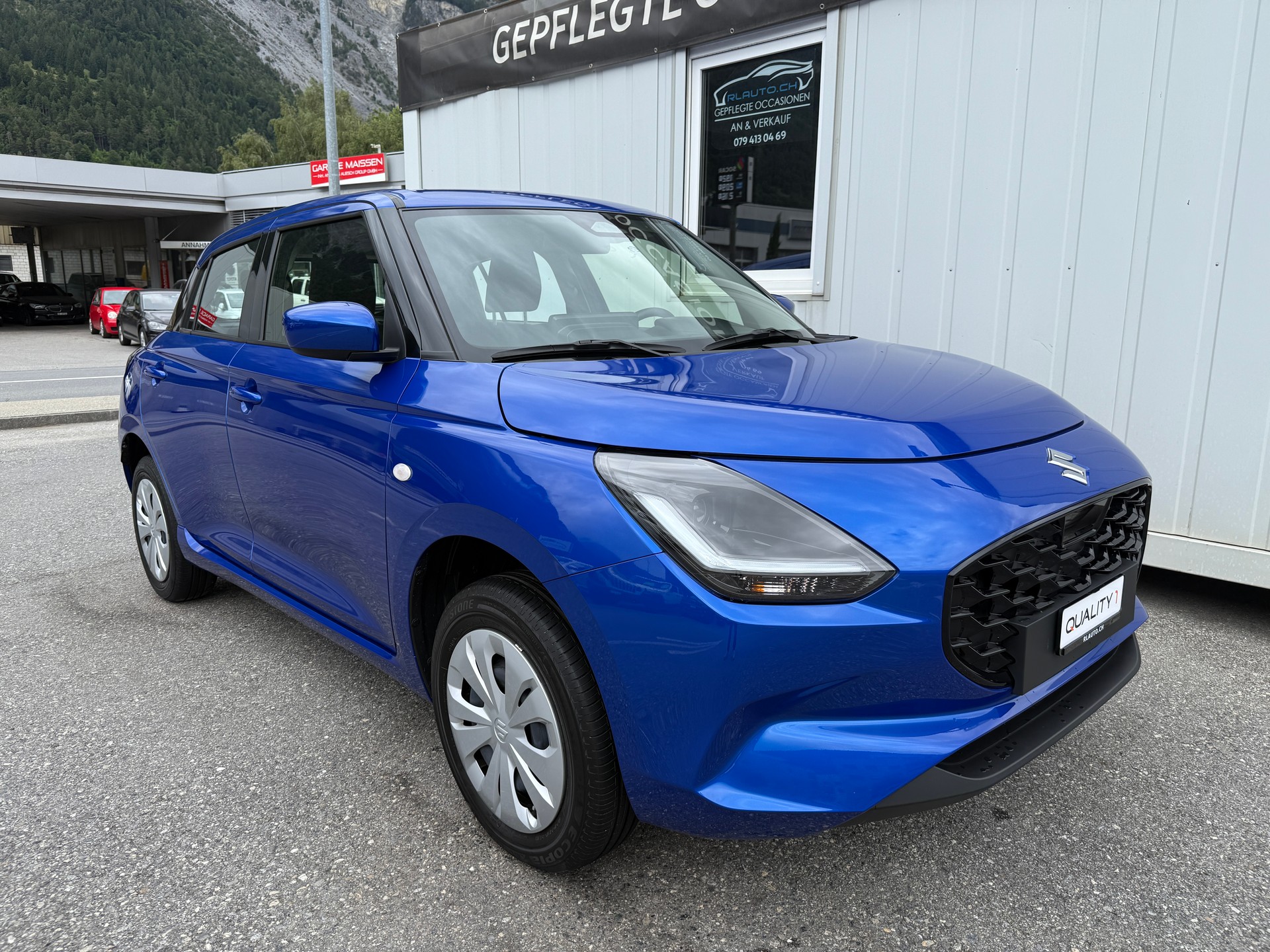 SUZUKI Swift 1.2 Compact+ Hybrid 4x4 *VORFÜHRWAGEN*-showroom-element-1