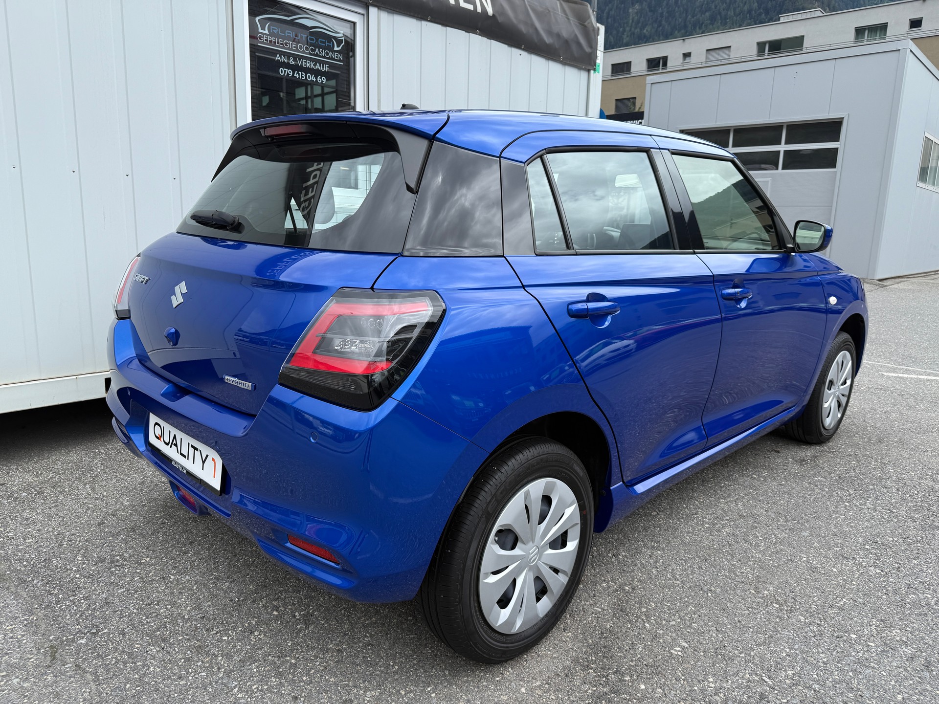 SUZUKI Swift 1.2 Compact+ Hybrid 4x4 *VORFÜHRWAGEN*-showroom-element-3