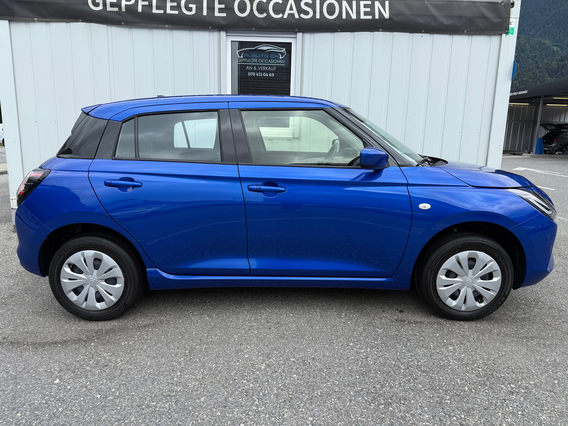 SUZUKI Swift 1.2 Compact+ Hybrid 4x4 *VORFÜHRWAGEN*-showroom-element-2