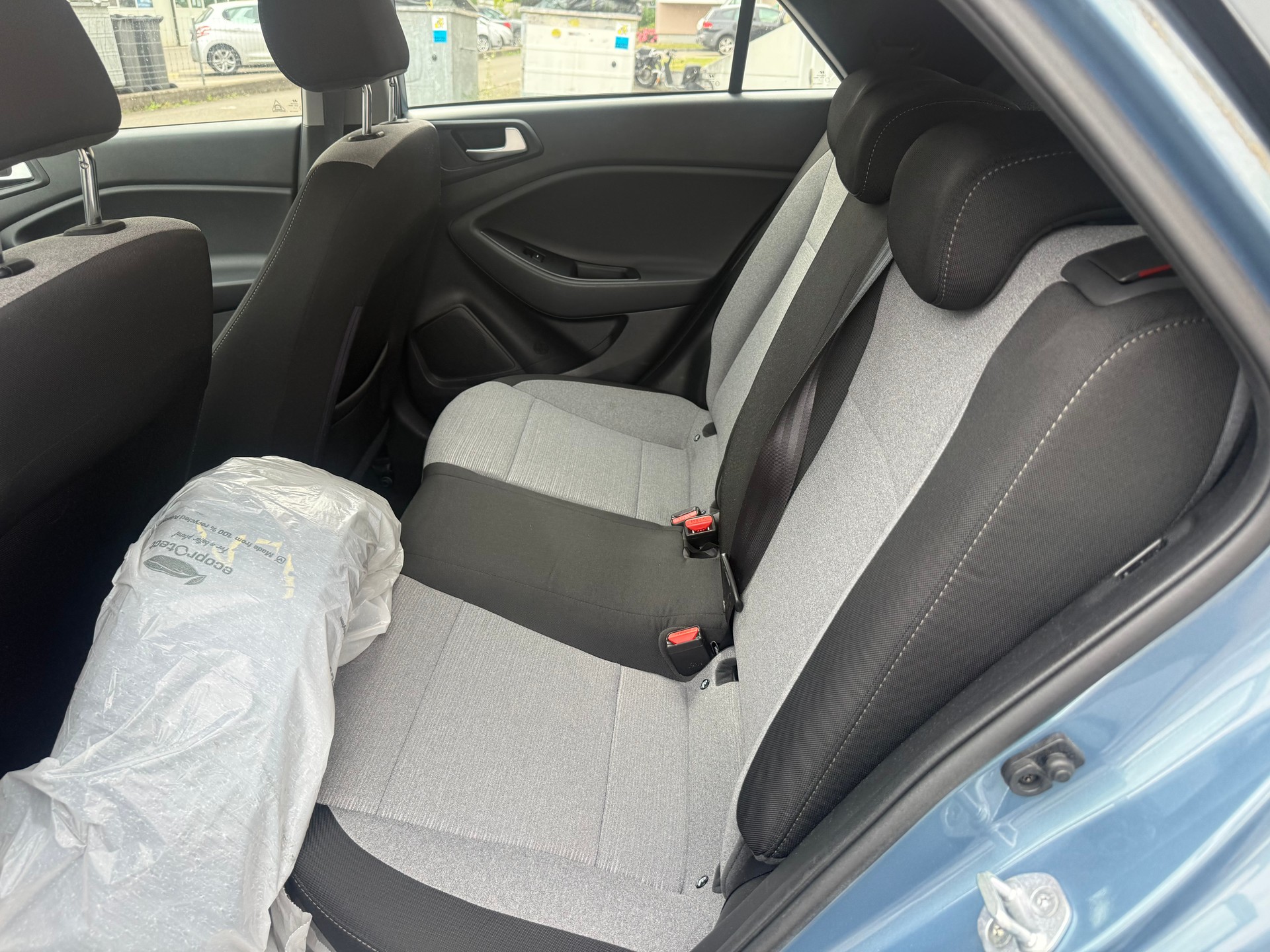HYUNDAI i20 1.2 Vertex-image-8