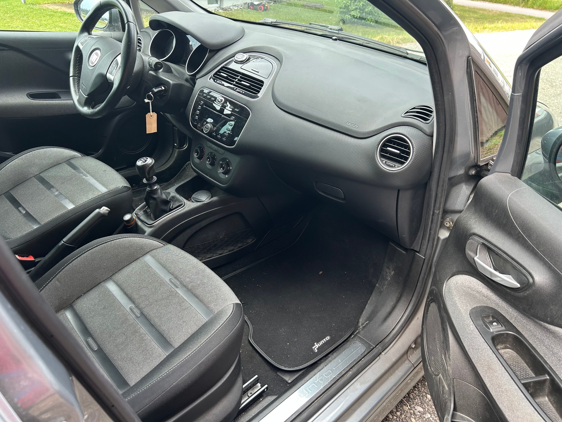 FIAT Punto Evo 1.4 16V Sporting-image-13