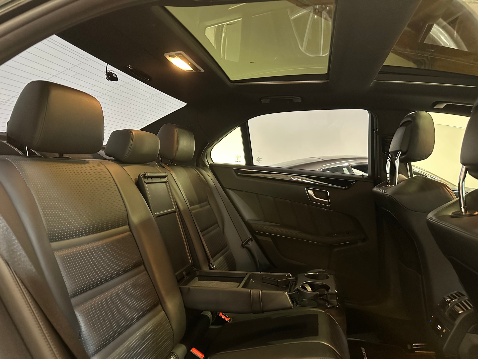 MERCEDES-BENZ E 63 AMG 4Matic Speedshift Facelift-Modell-image-24