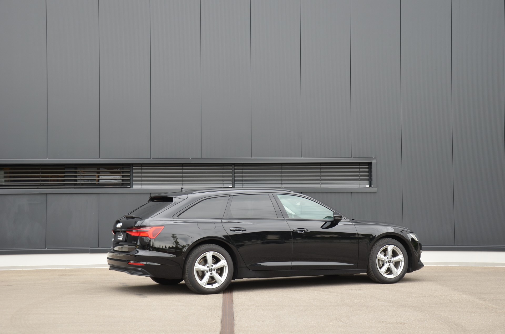 AUDI A6 Avant 40 TDI advanced quattro S-tronic-showroom-element-3