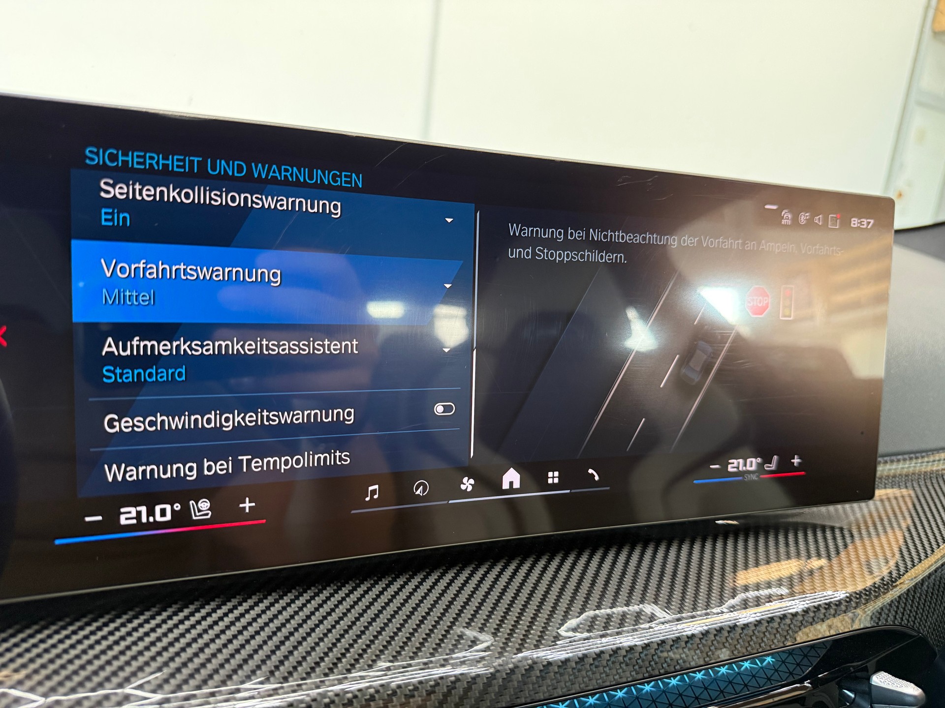BMW M4 Coupé Competition M xDrive | Black Sapphire-image-24