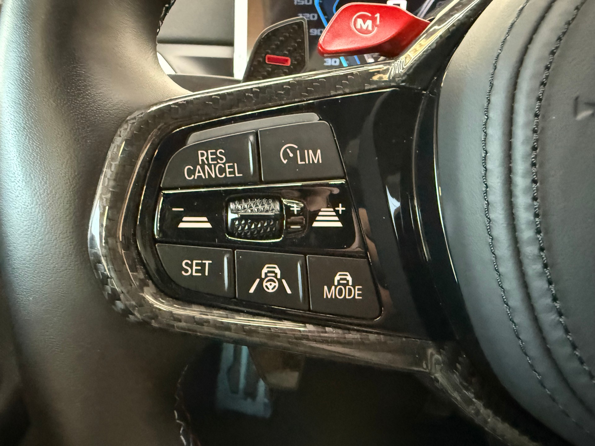 BMW M4 Coupé Competition M xDrive | Black Sapphire-image-17