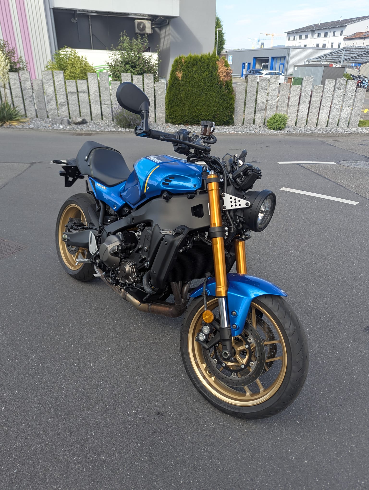 YAMAHA XSR 900-image-0