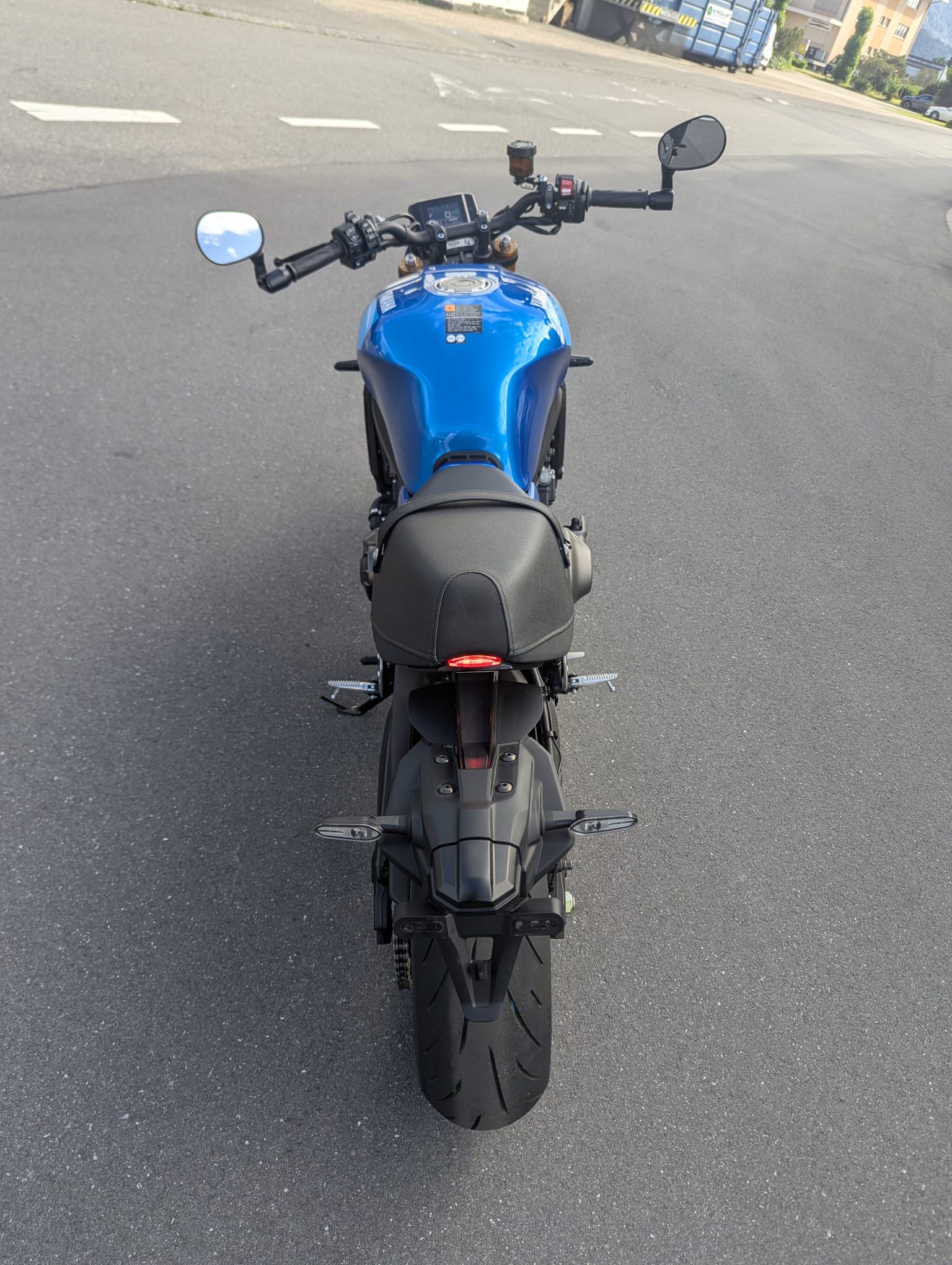 YAMAHA XSR 900-image-4