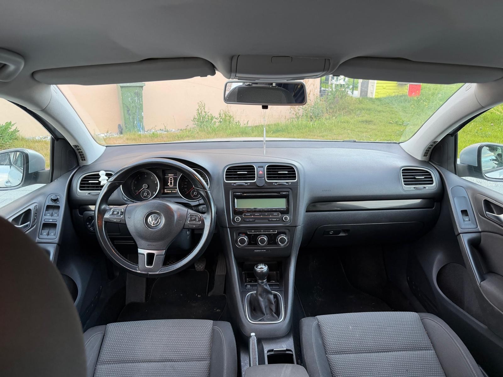 VW Golf 1.4 TSI Team ab mfk 2700 fix preis-image-3