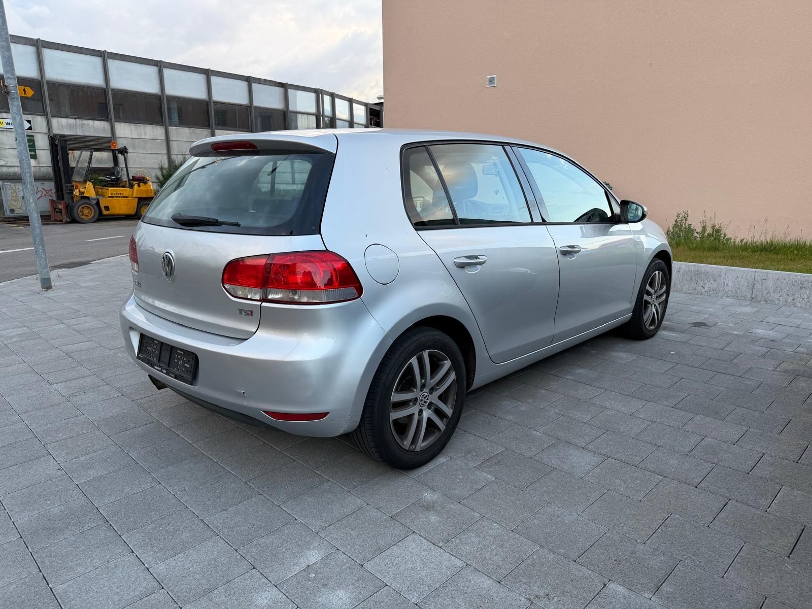 VW Golf 1.4 TSI Team ab mfk 2700 fix preis-image-4