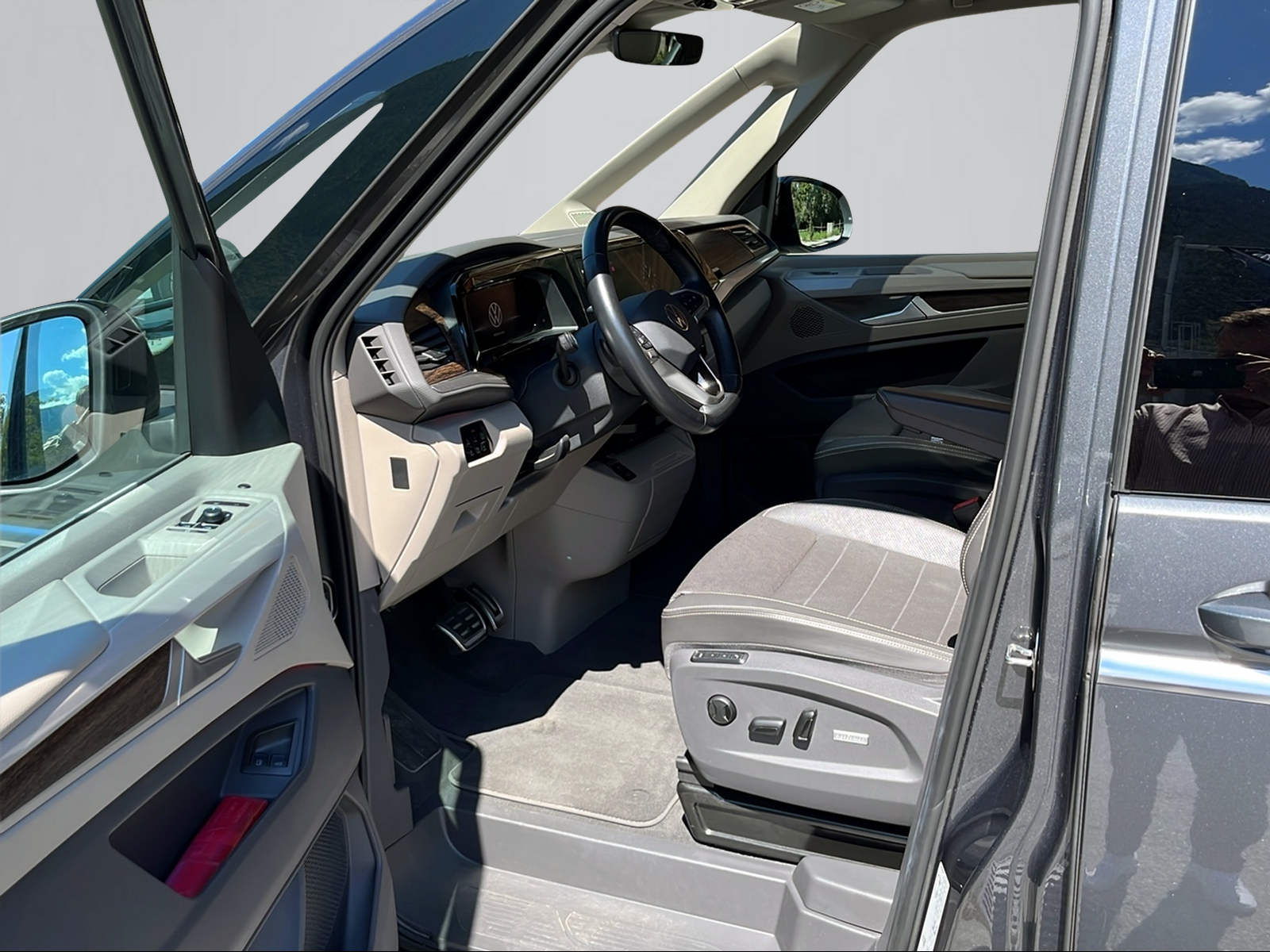 VW Multivan 1.4 eHybrid Style Liberty DSG-showroom-element-3