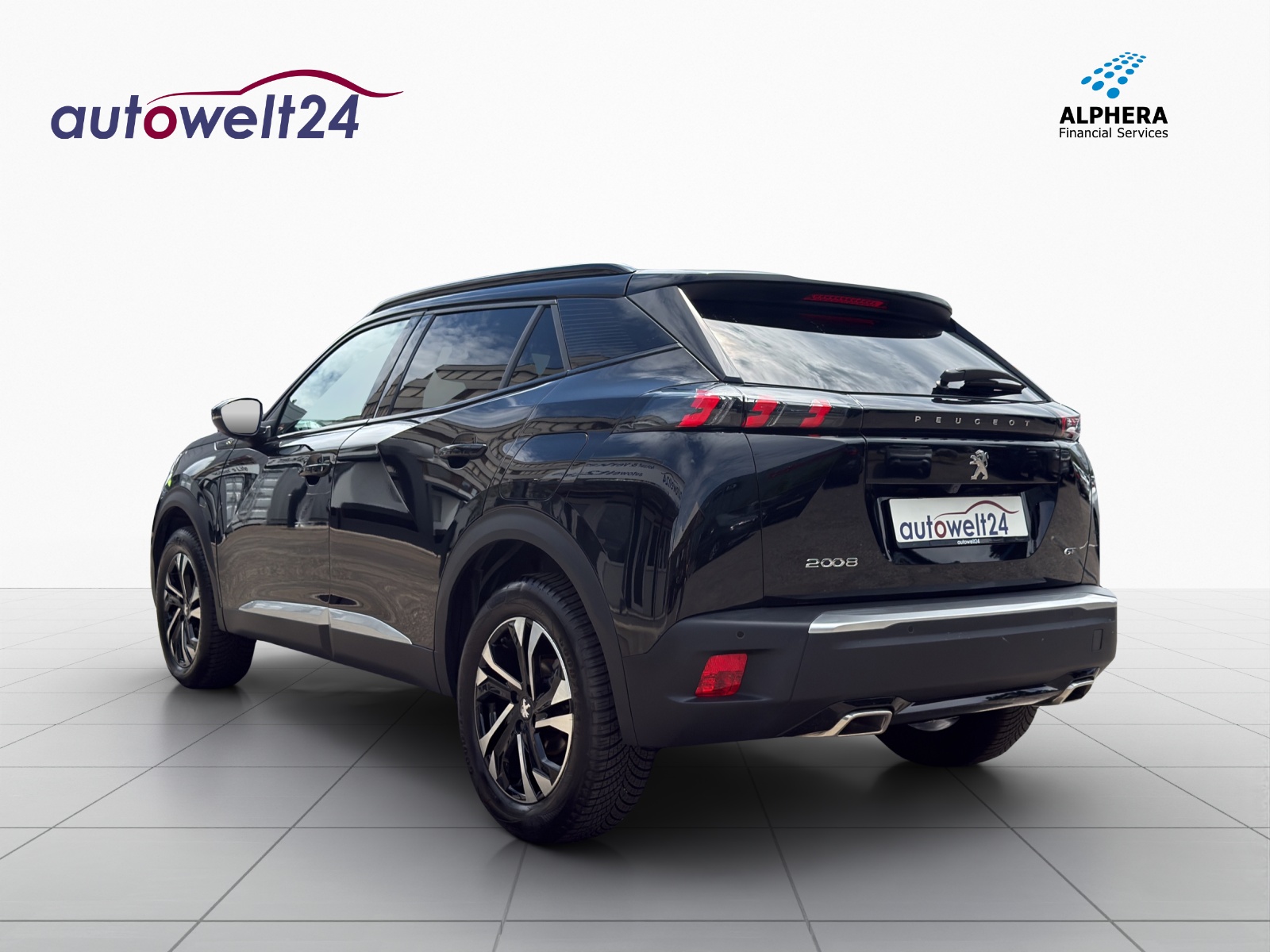 PEUGEOT 2008 1.2 PureTech GT EAT8-image-6