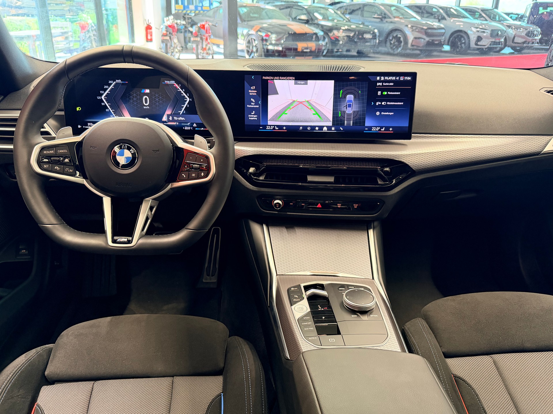 BMW 330i Touring xDrive Steptronic M Sport Pro-image-17