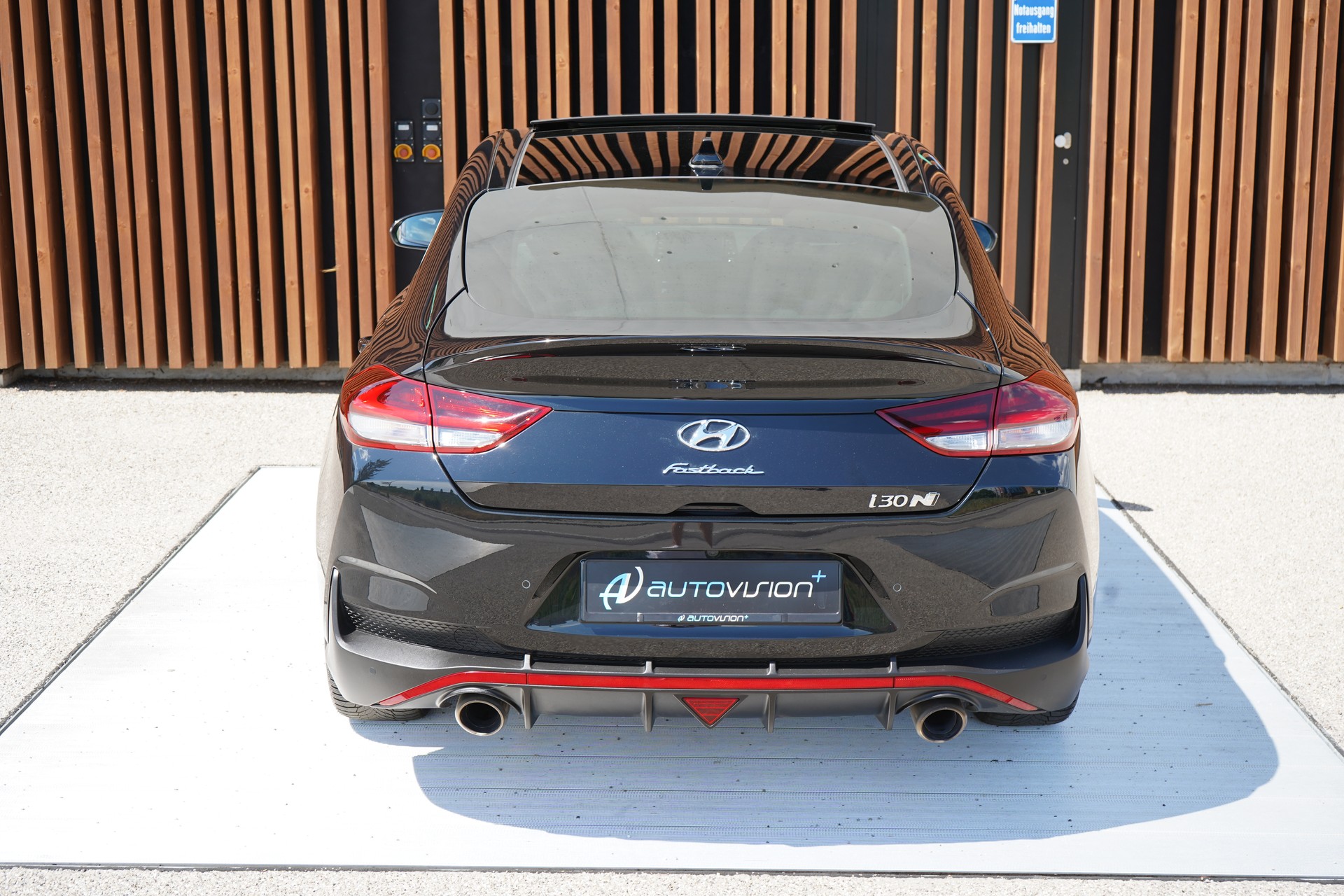 HYUNDAI i30 FASTBACK N 2.0 T-GDi l 275 PS-image-15