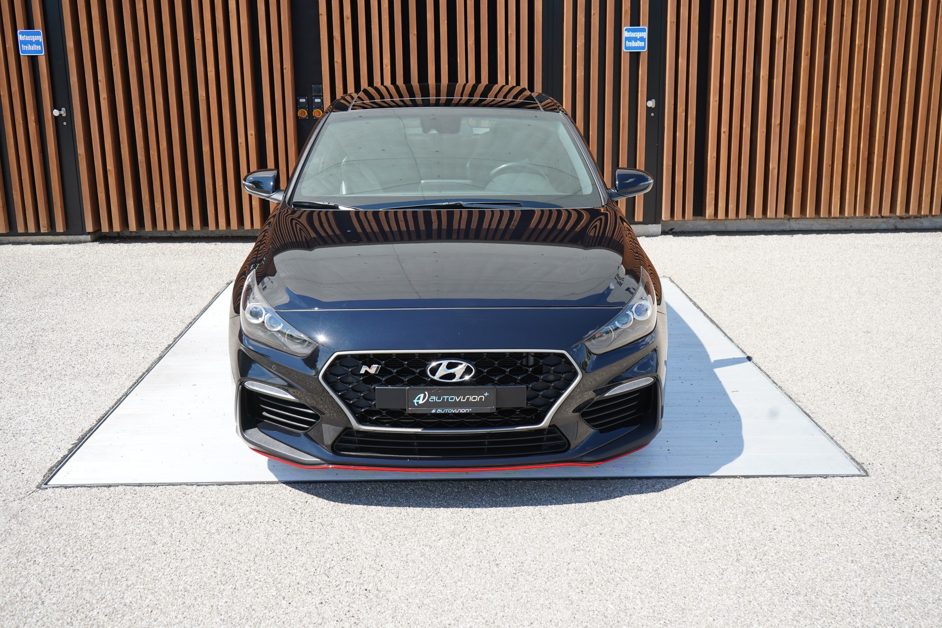 HYUNDAI i30 FASTBACK N 2.0 T-GDi l 275 PS-image-13