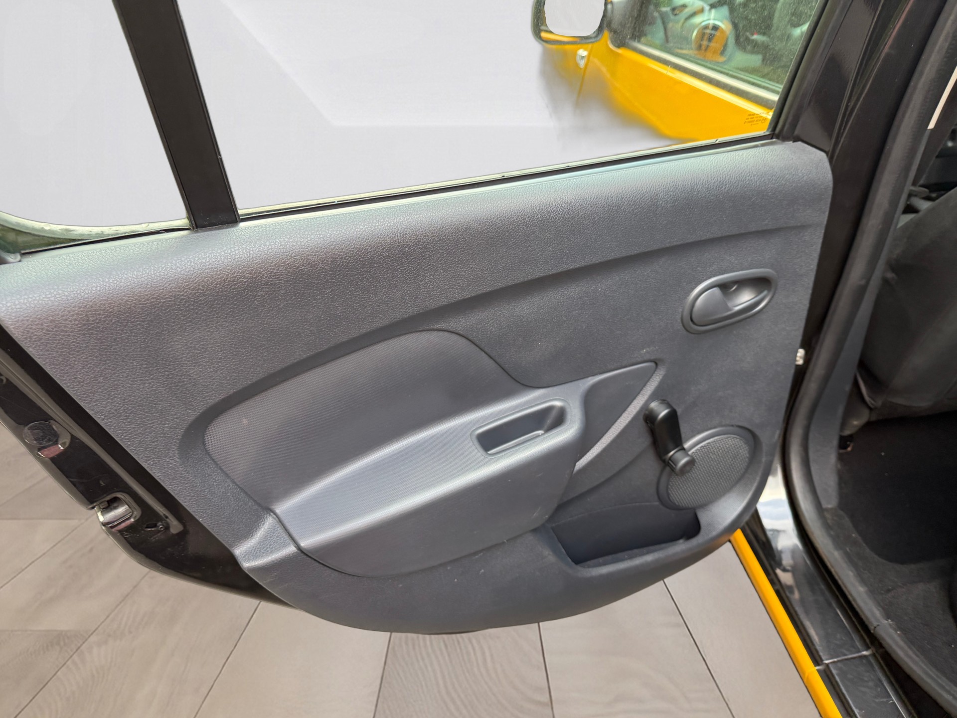DACIA Sandero 1.2 Ambiance-image-10
