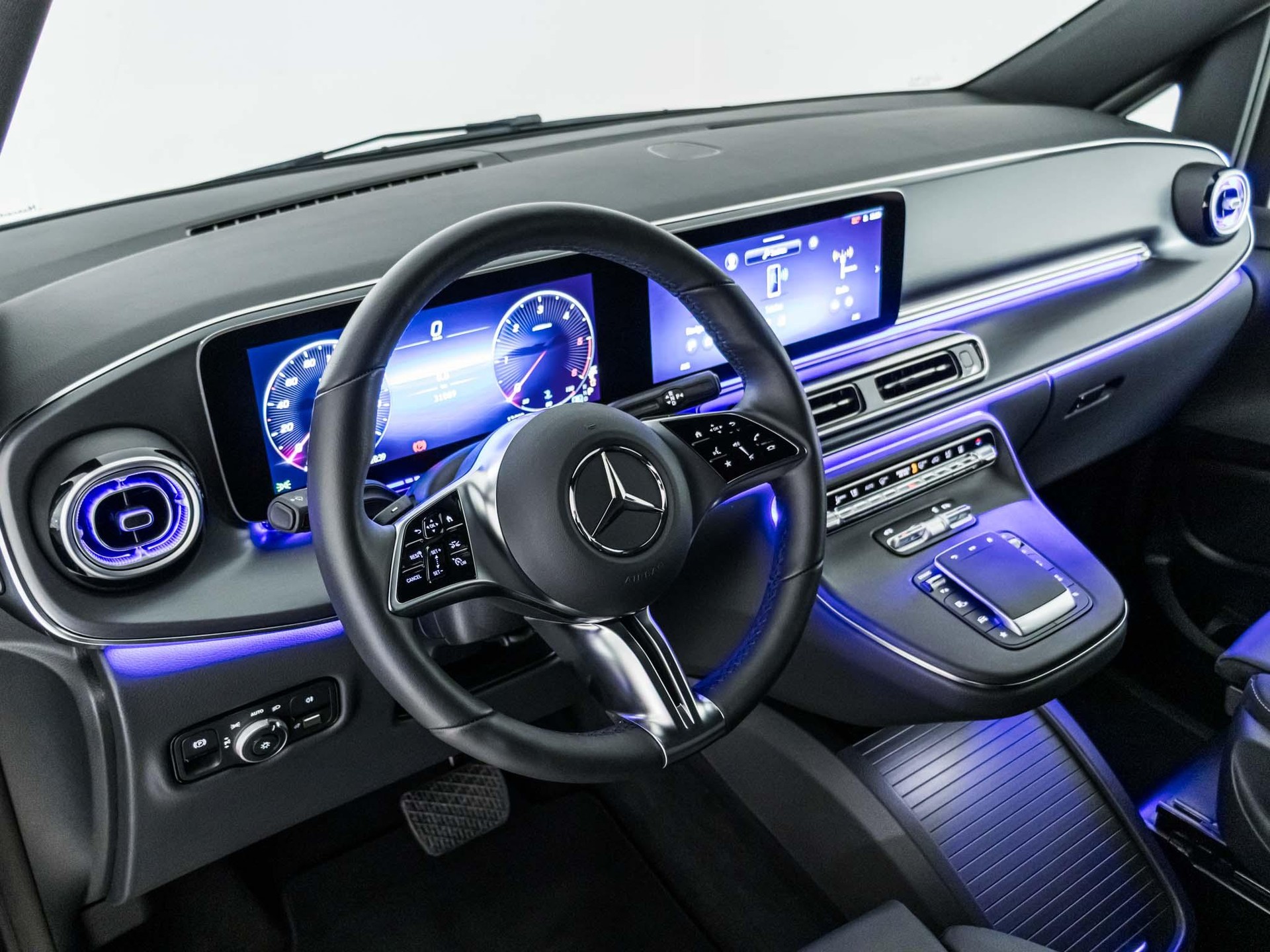 MERCEDES-BENZ V 300 d 4MATIC AVANTGARDE L-image-9