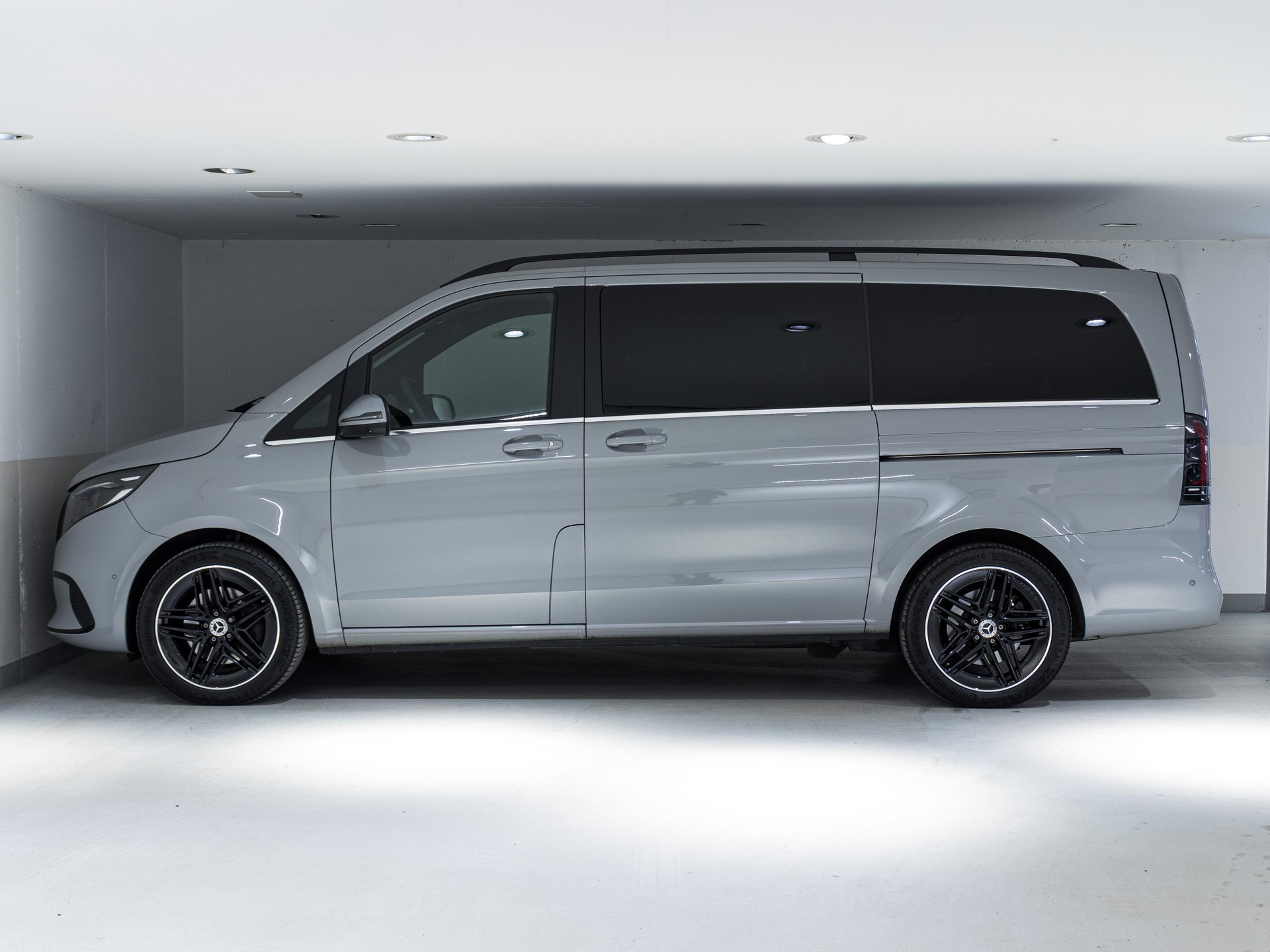 MERCEDES-BENZ V 300 d 4MATIC AVANTGARDE L-image-4
