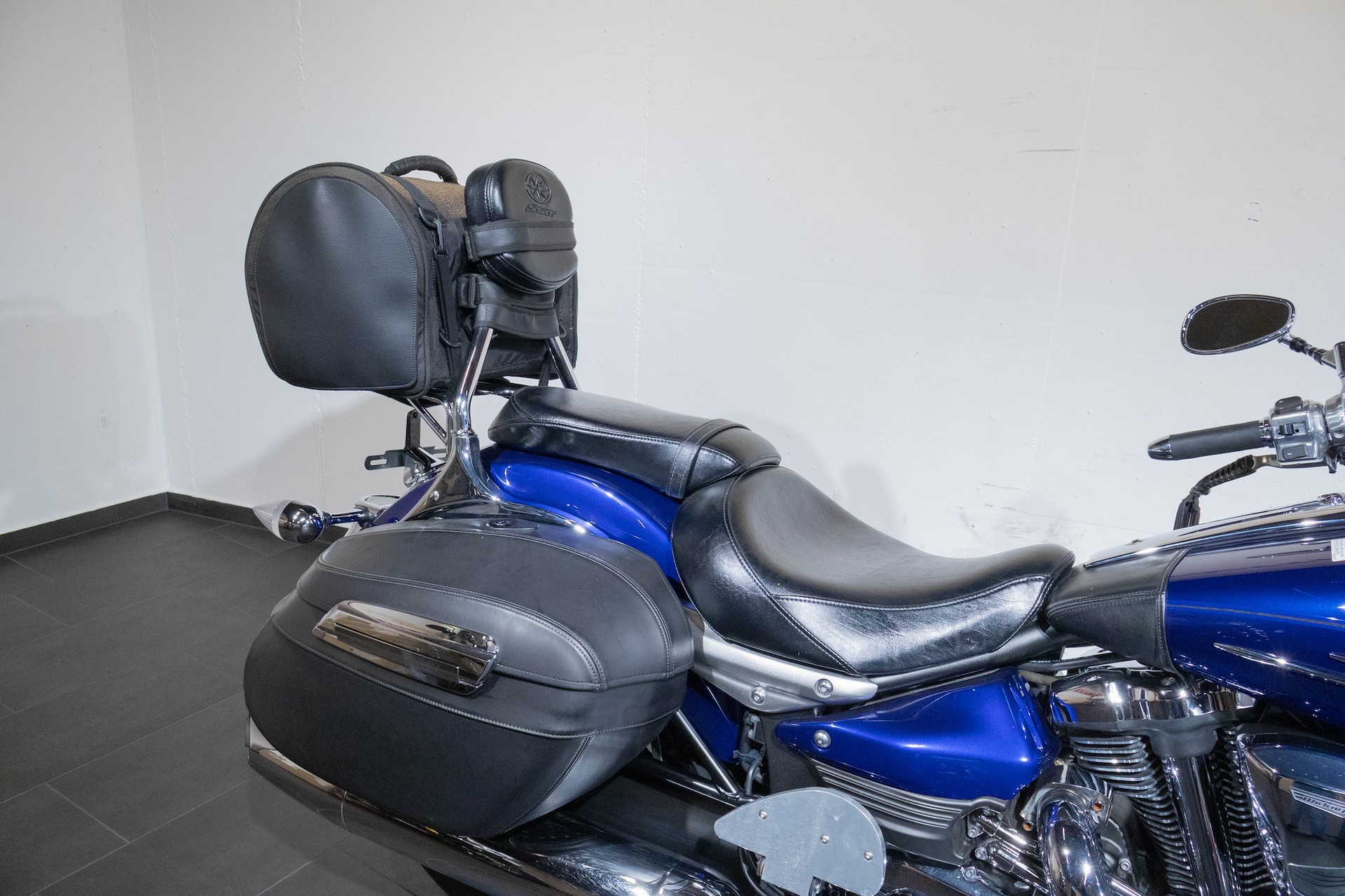 YAMAHA XV 1900 Midnight Star-image-12