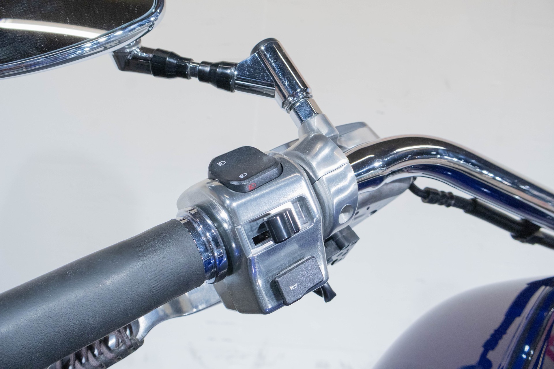 YAMAHA XV 1900 Midnight Star-image-14