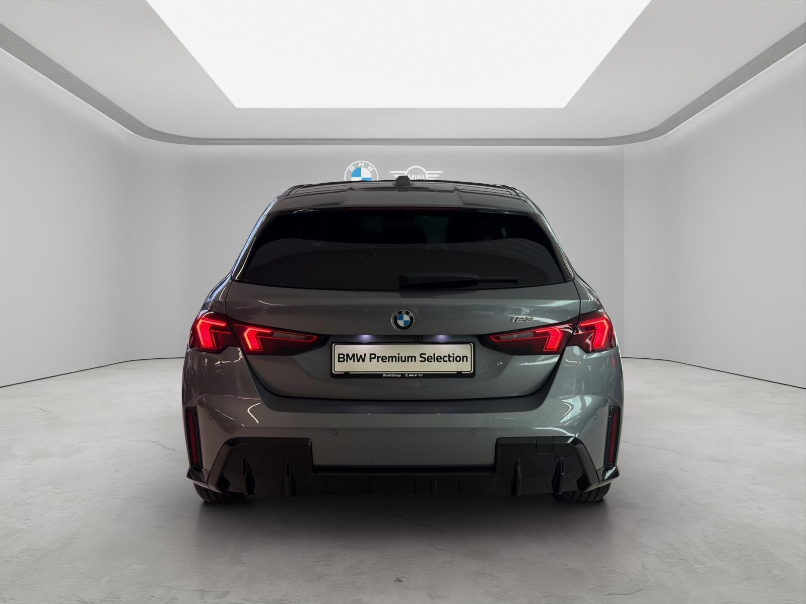 BMW 123 xDrive M-SportPaket-showroom-element-3