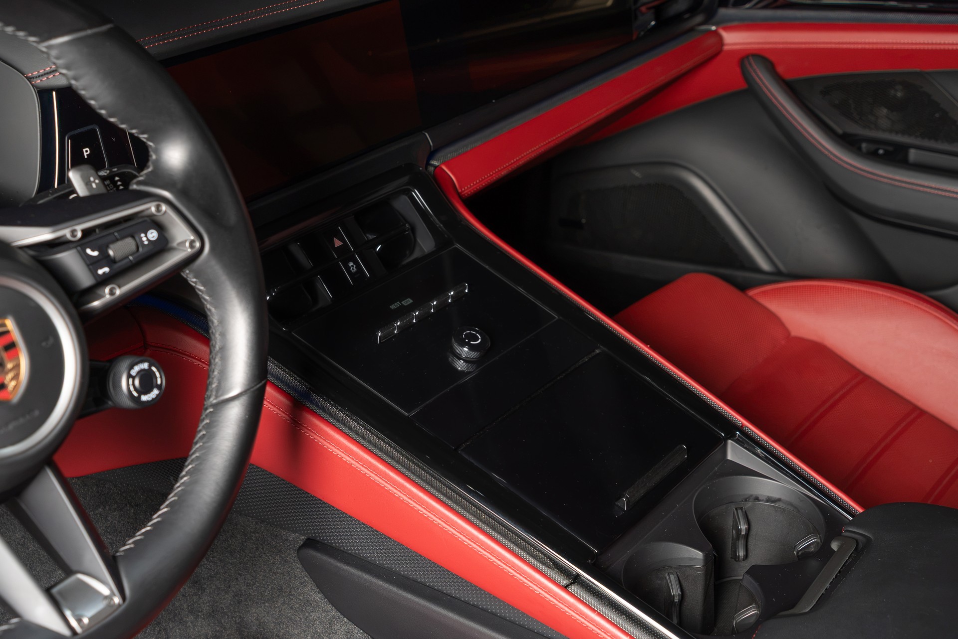 PORSCHE Panamera 4 PDK-image-11