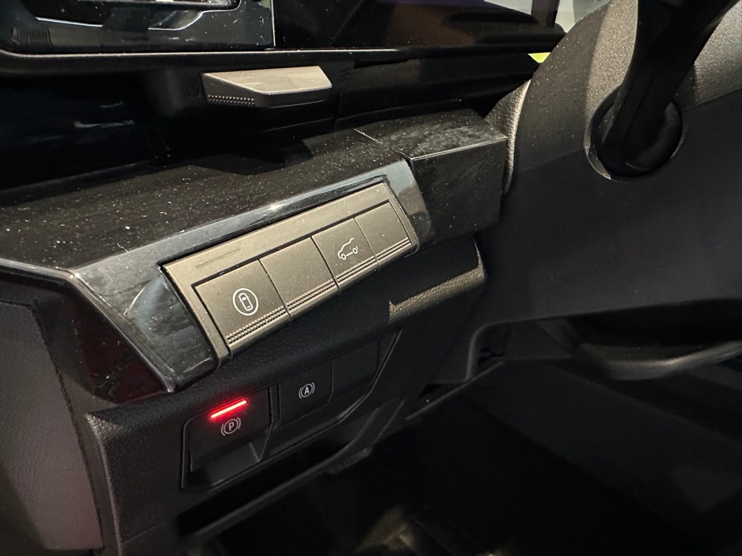 RENAULT Espace 1.2 E-Tech 200 Techno 7-Sitze-image-15