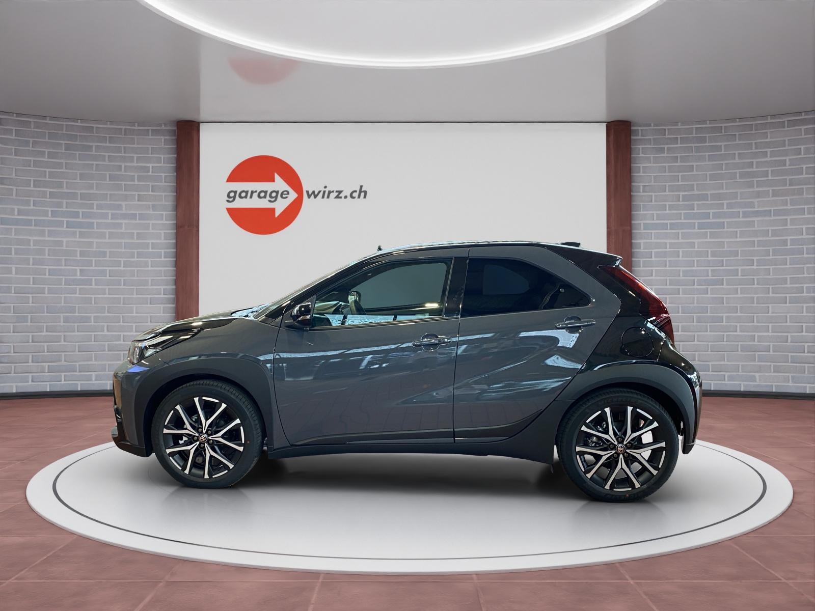 TOYOTA Aygo X 1.5 VVT-i HSD GR Sport-showroom-element-1