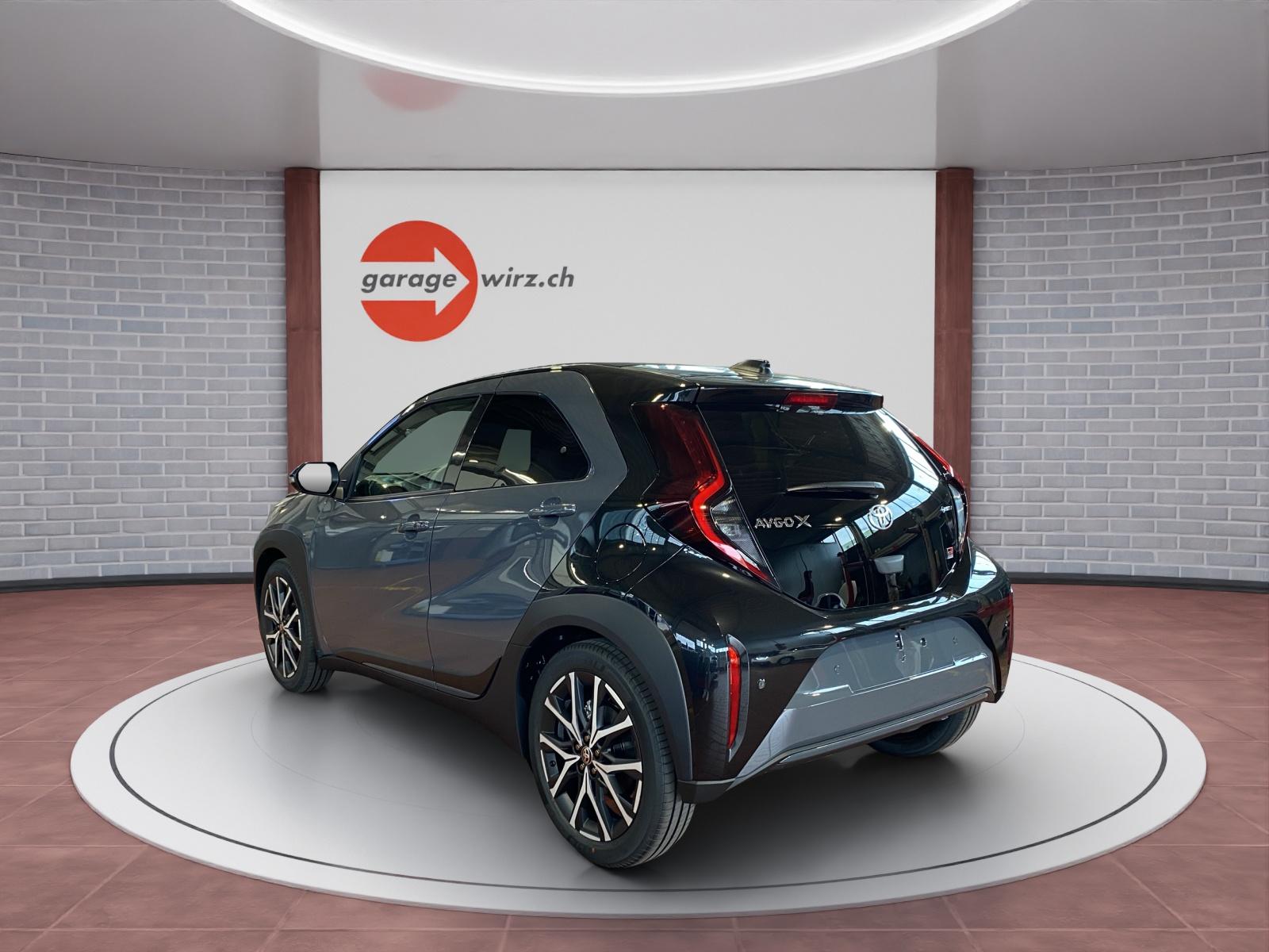TOYOTA Aygo X 1.5 VVT-i HSD GR Sport-showroom-element-2