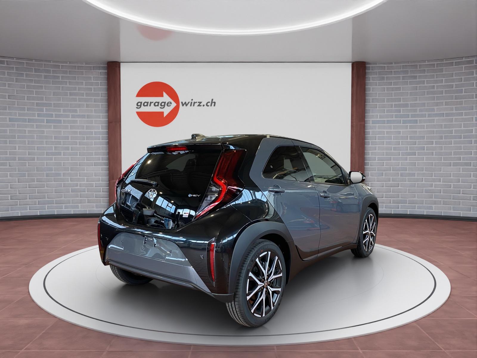 TOYOTA Aygo X 1.5 VVT-i HSD GR Sport-image-4