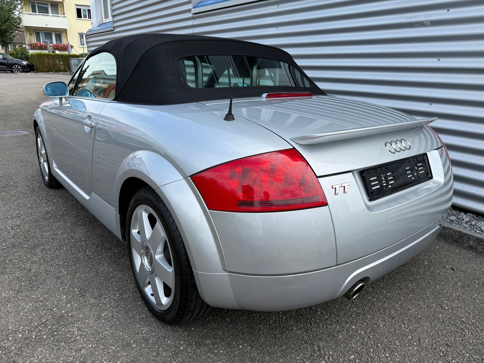 AUDI TT Roadster 1.8 T-image-1