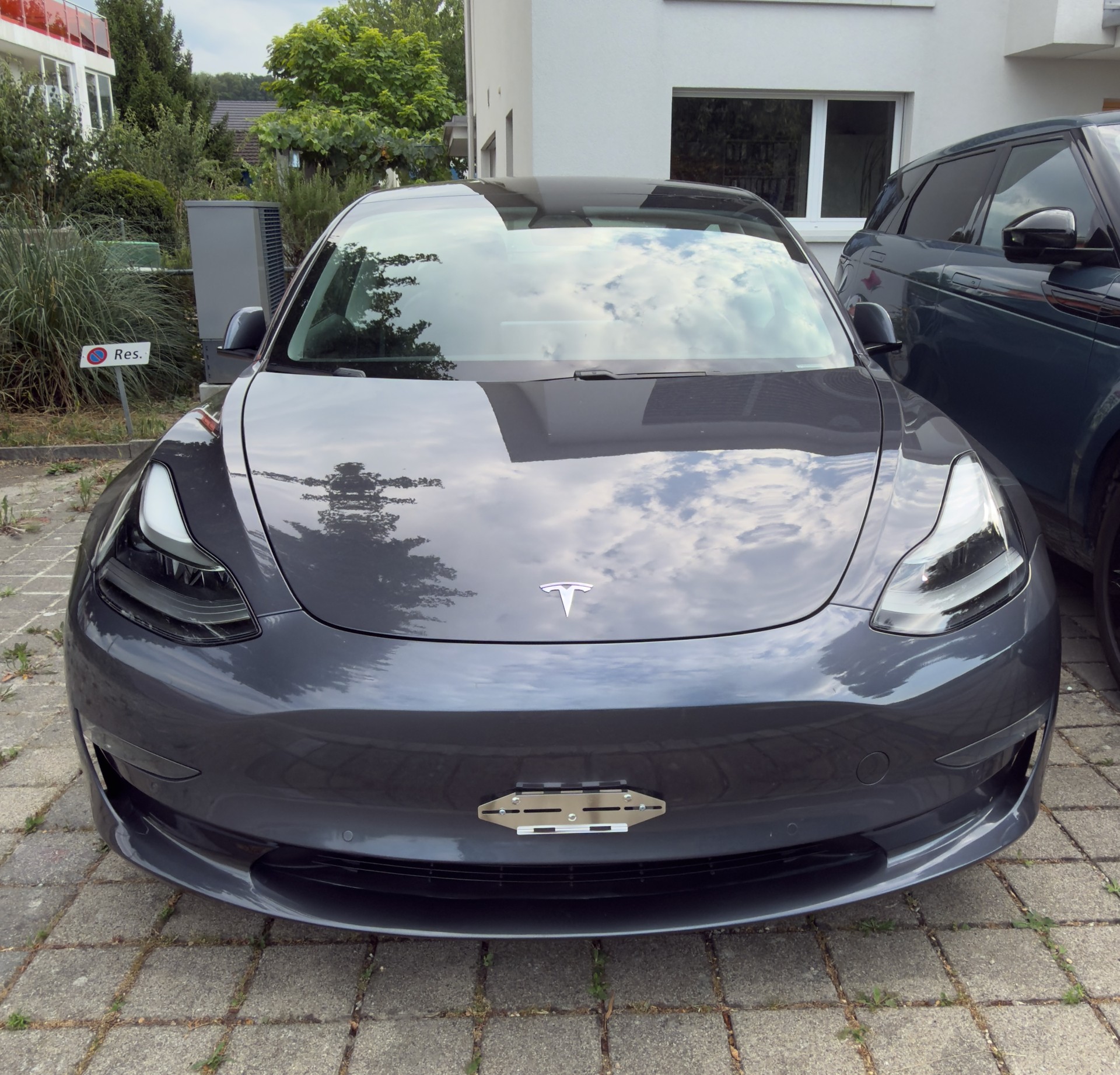 TESLA Long Range D