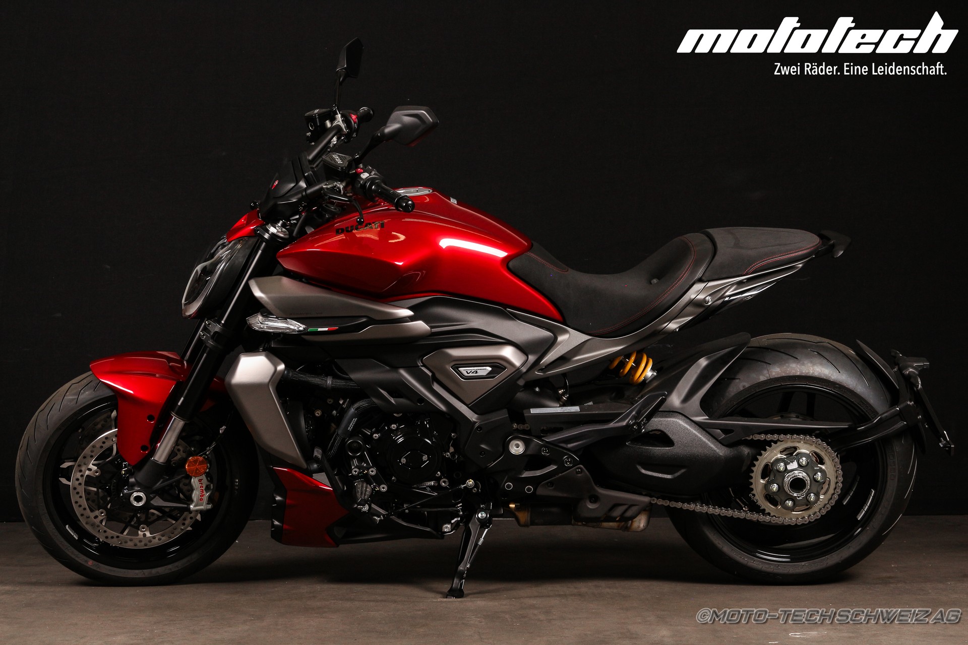 DUCATI X Diavel V4-image-4