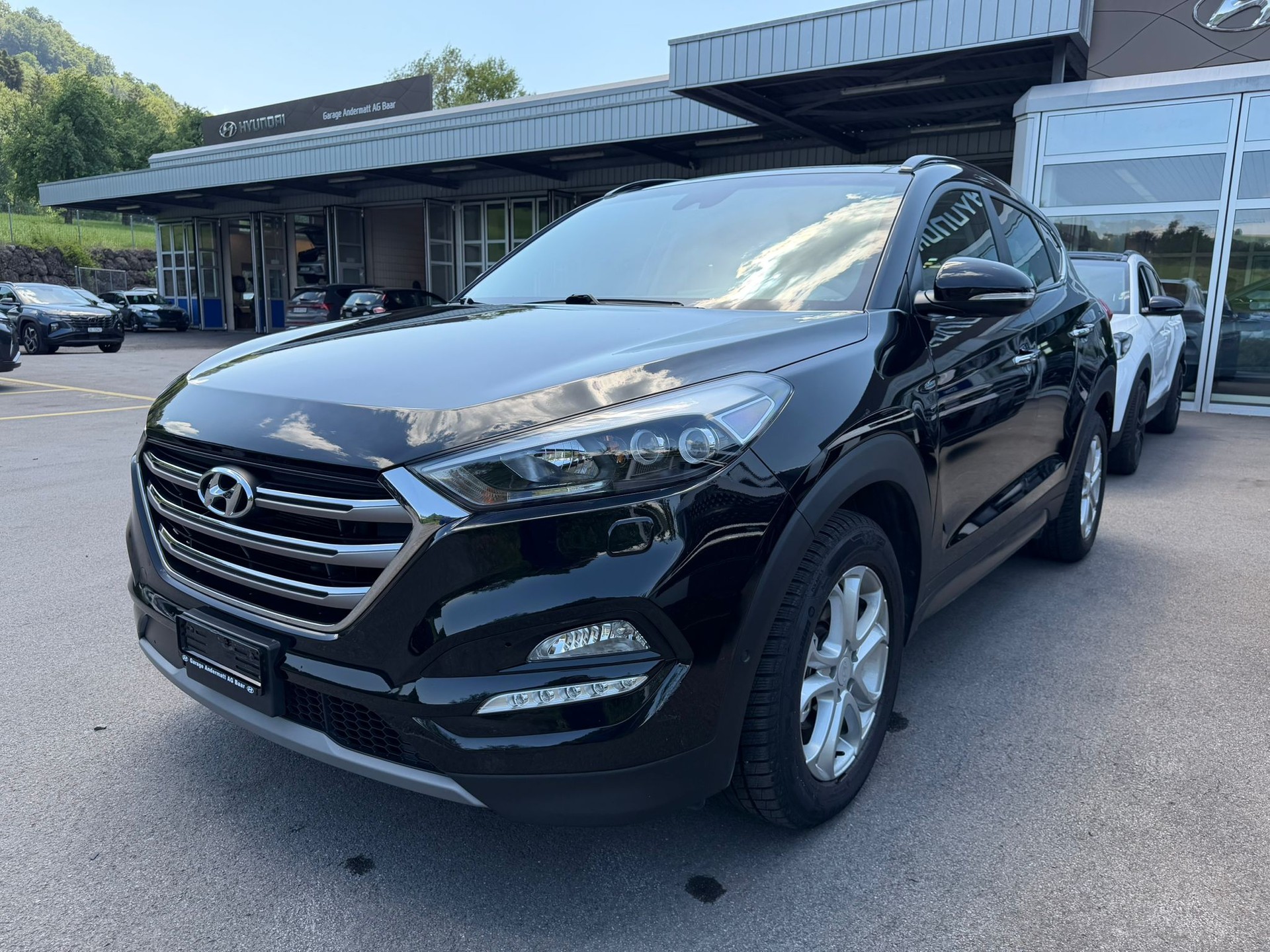 HYUNDAI Tucson 2.0 CRDI Vertex 4WD Automatic-showroom-element-2
