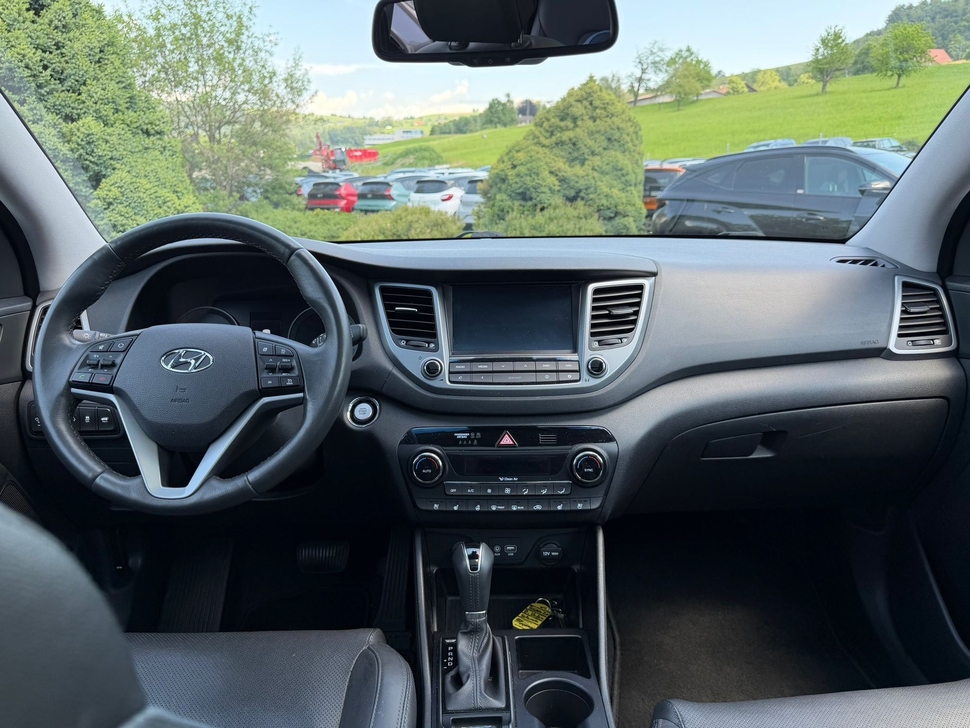 HYUNDAI Tucson 2.0 CRDI Vertex 4WD Automatic-image-9