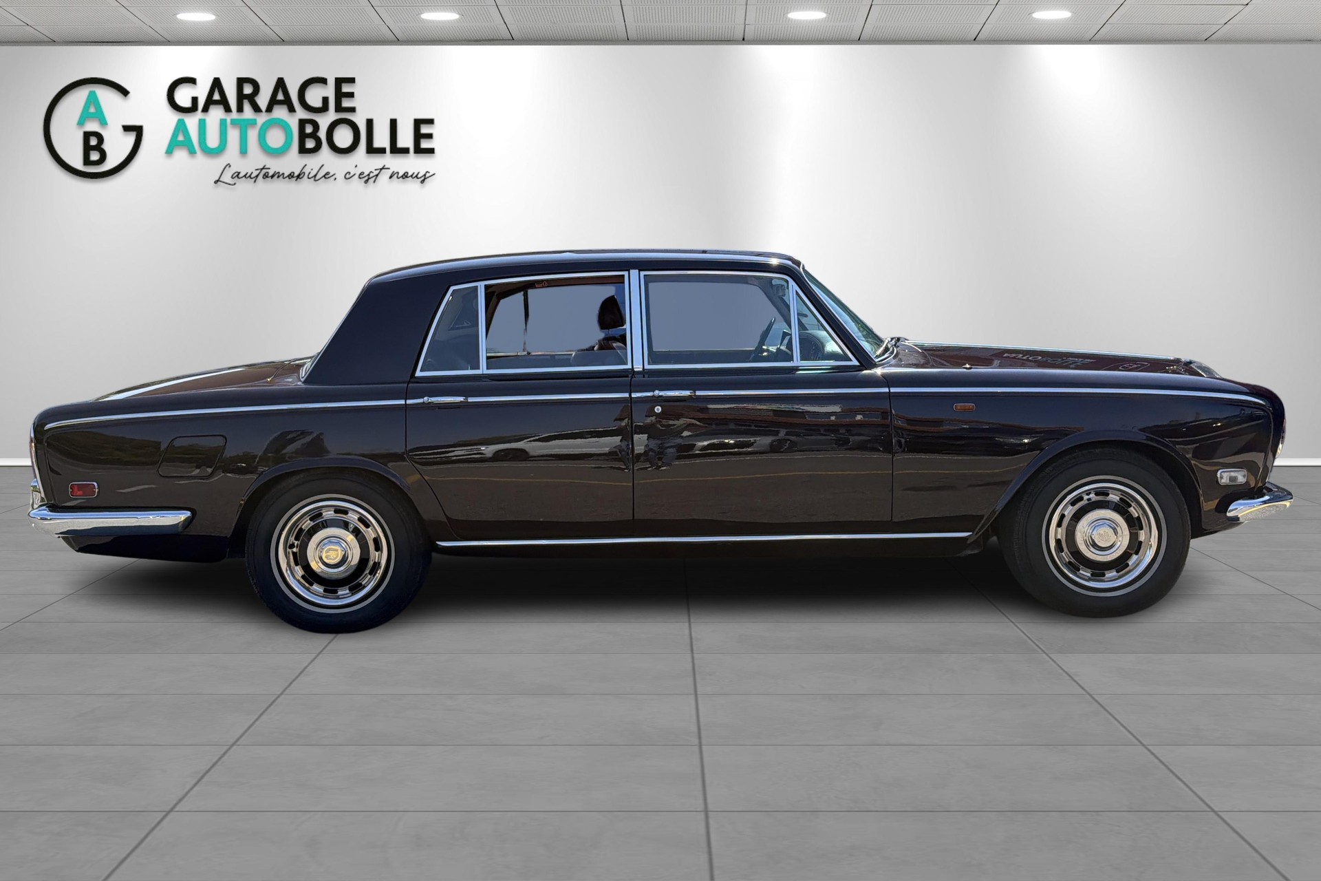 ROLLS-ROYCE Silver Shadow-showroom-element-2