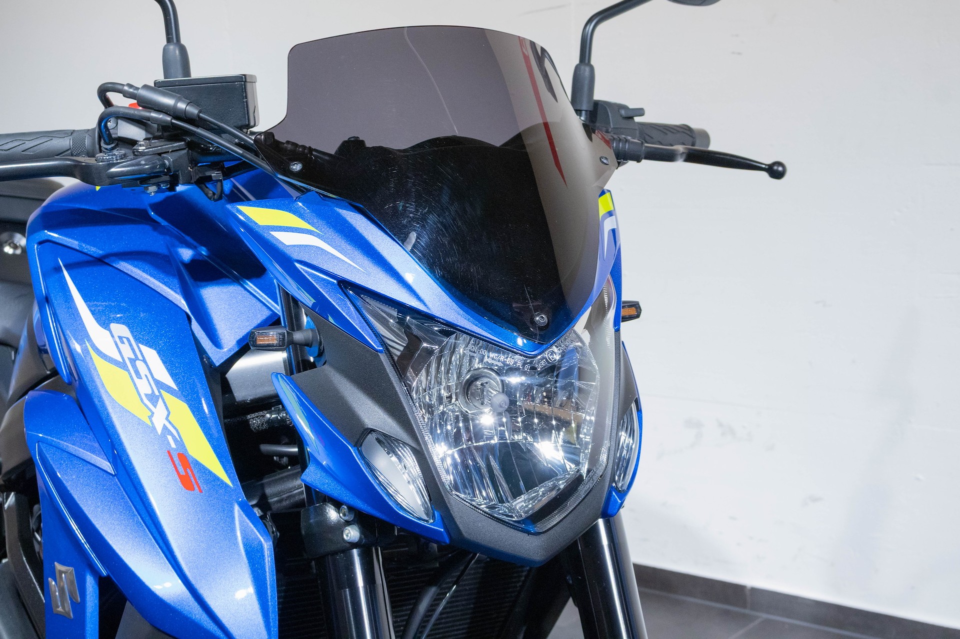 SUZUKI GSX-S 750 L7-M0-image-7