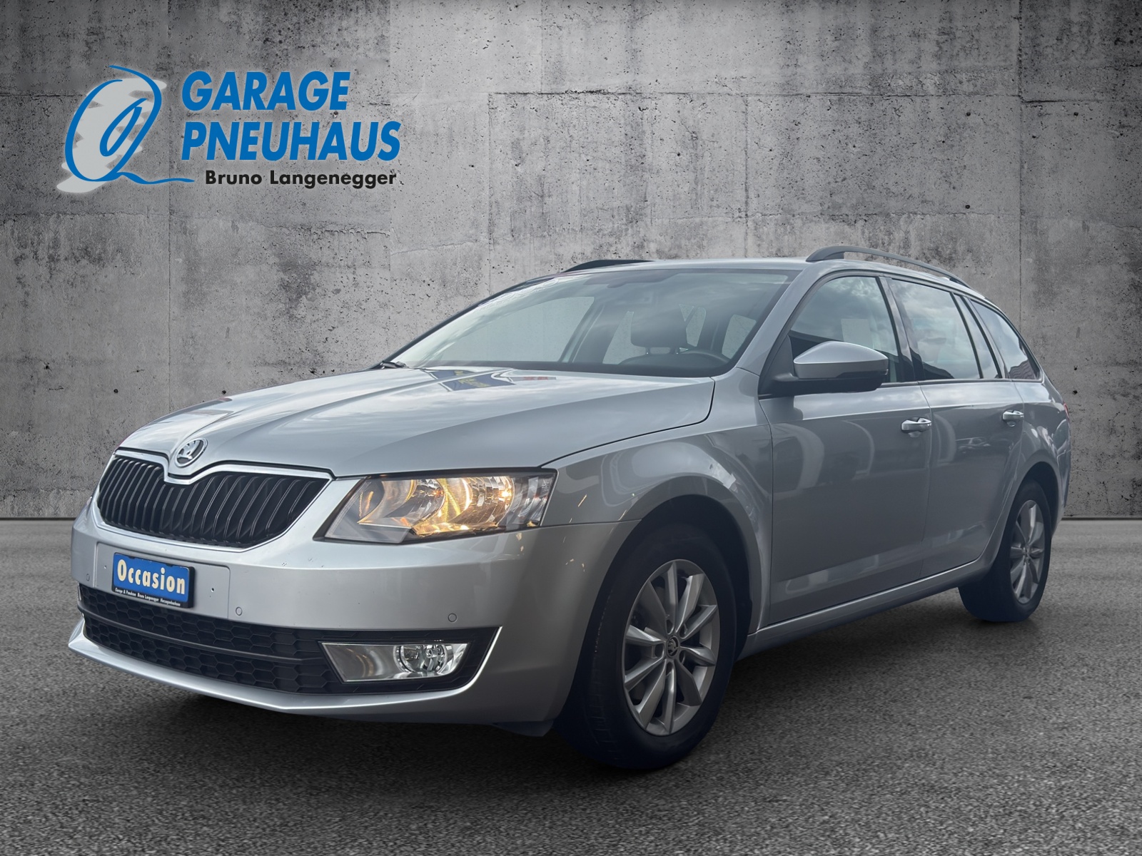 SKODA Octavia Combi 1.4 TSI Elegance DSG-showroom-element-1